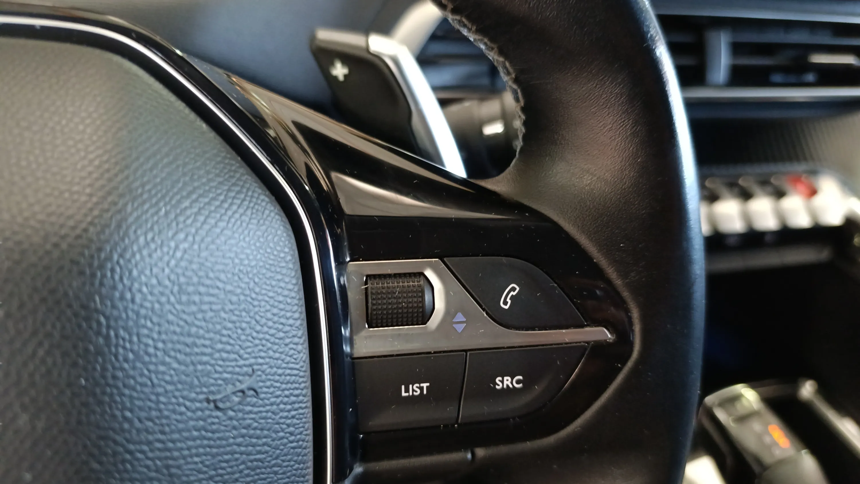 Peugeot 3008 1.2 PureTech Allure EAT8 - foto 13