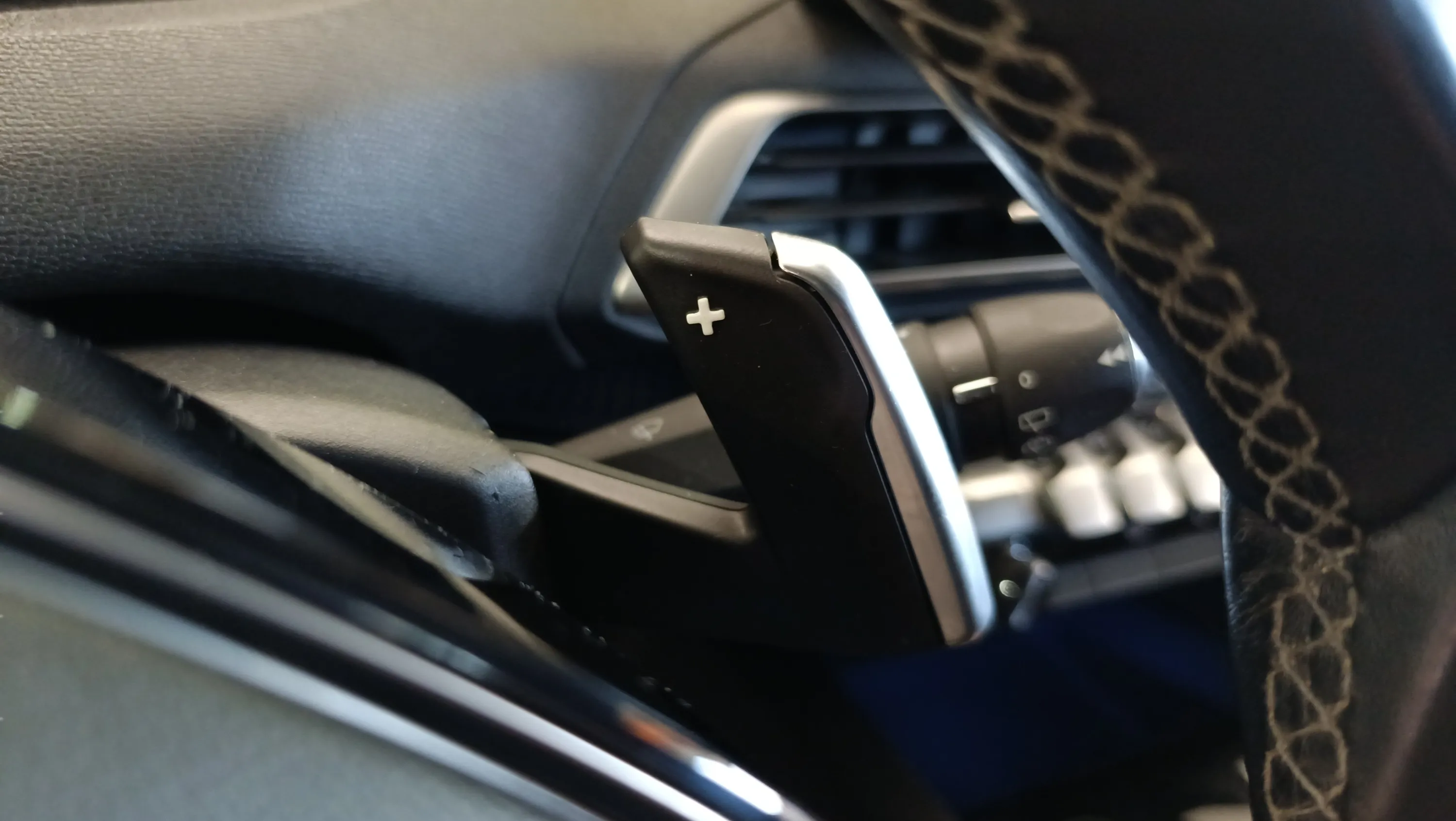 Peugeot 3008 1.2 PureTech Allure EAT8 - foto 14