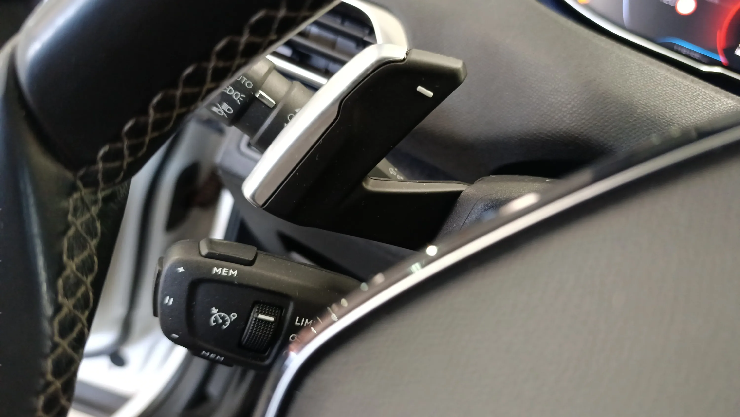 Peugeot 3008 1.2 PureTech Allure EAT8 - foto 12