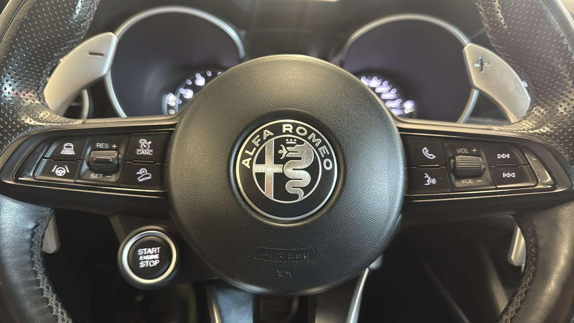 Alfa Romeo Stelvio 2.0 Gasolina Sprint+ Q4 - foto 16