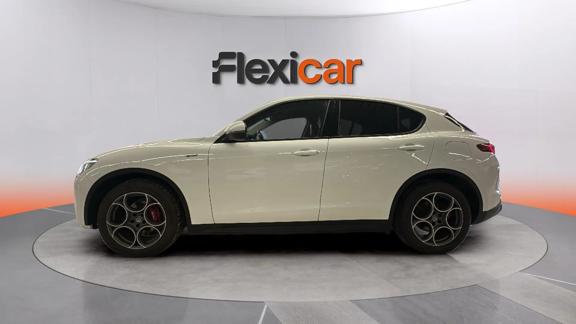 Alfa Romeo Stelvio 2.0 Gasolina Sprint+ Q4 - foto 4