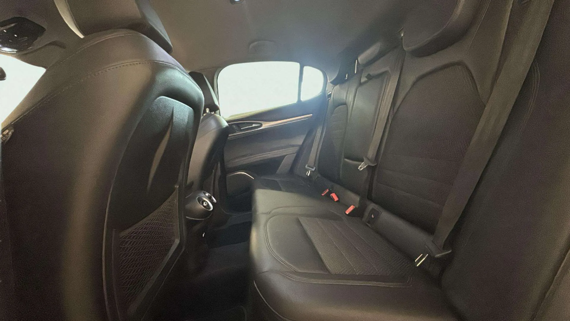 Alfa Romeo Stelvio 2.0 Gasolina Sprint+ Q4 - foto 21