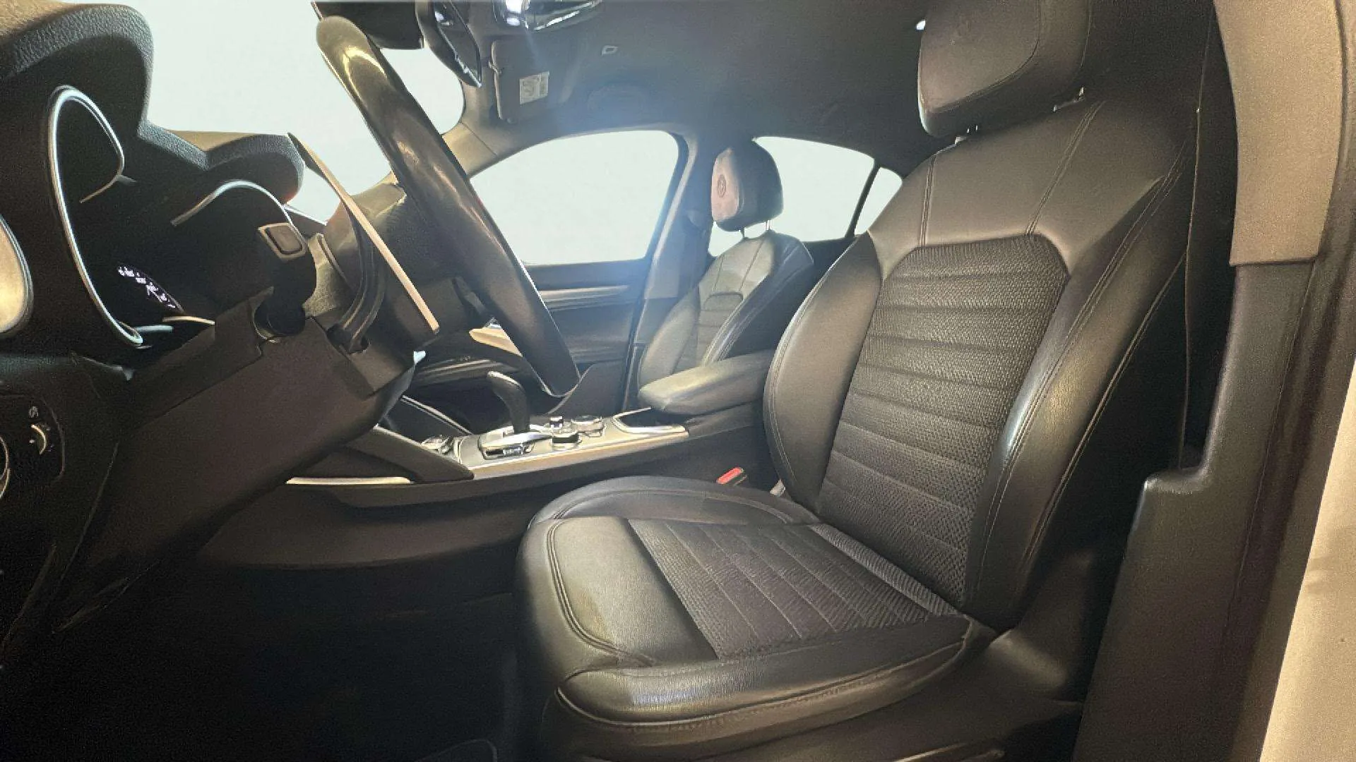 Alfa Romeo Stelvio 2.0 Gasolina Sprint+ Q4 - foto 20
