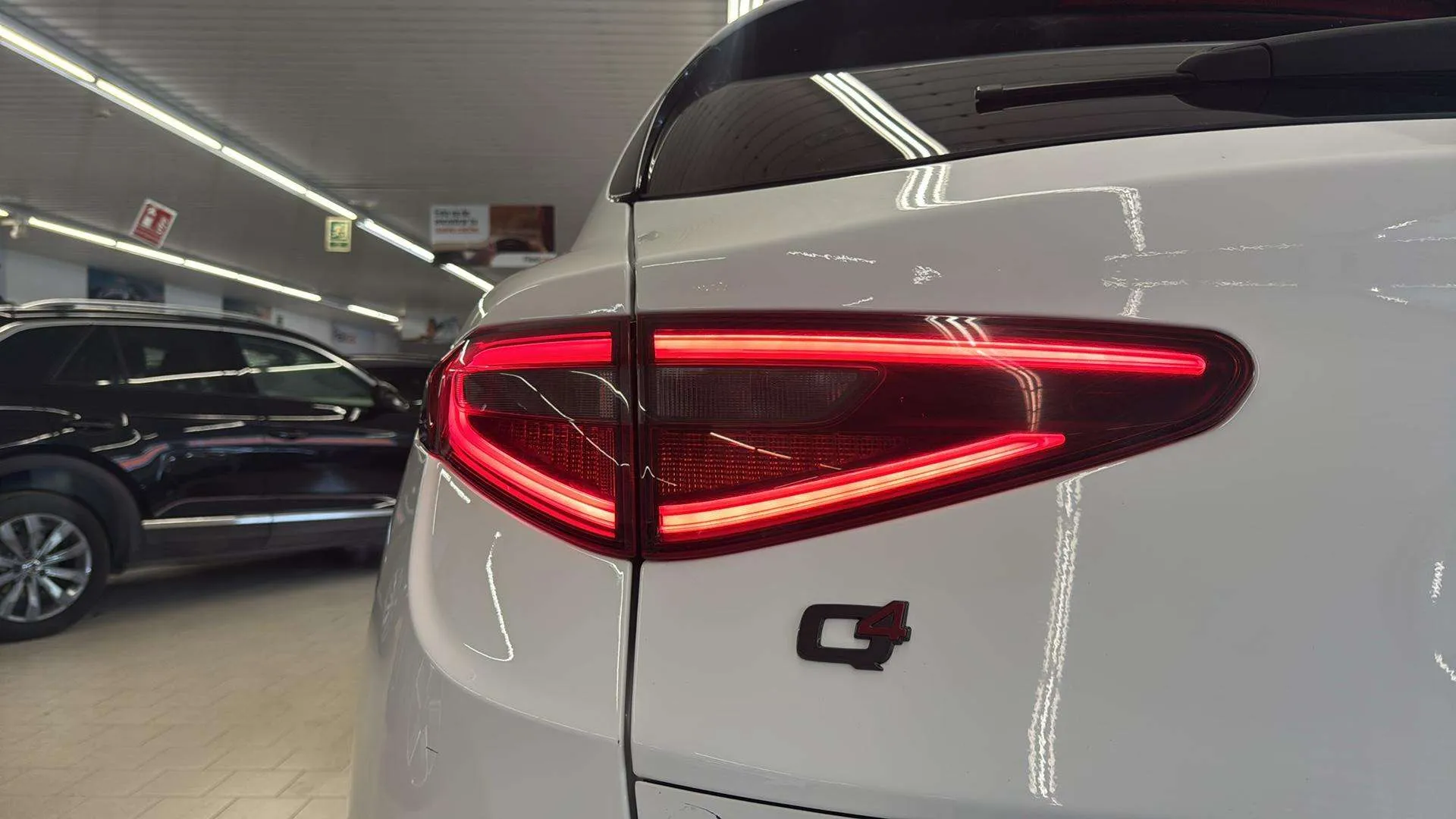 Alfa Romeo Stelvio 2.0 Gasolina Sprint+ Q4 - foto 10