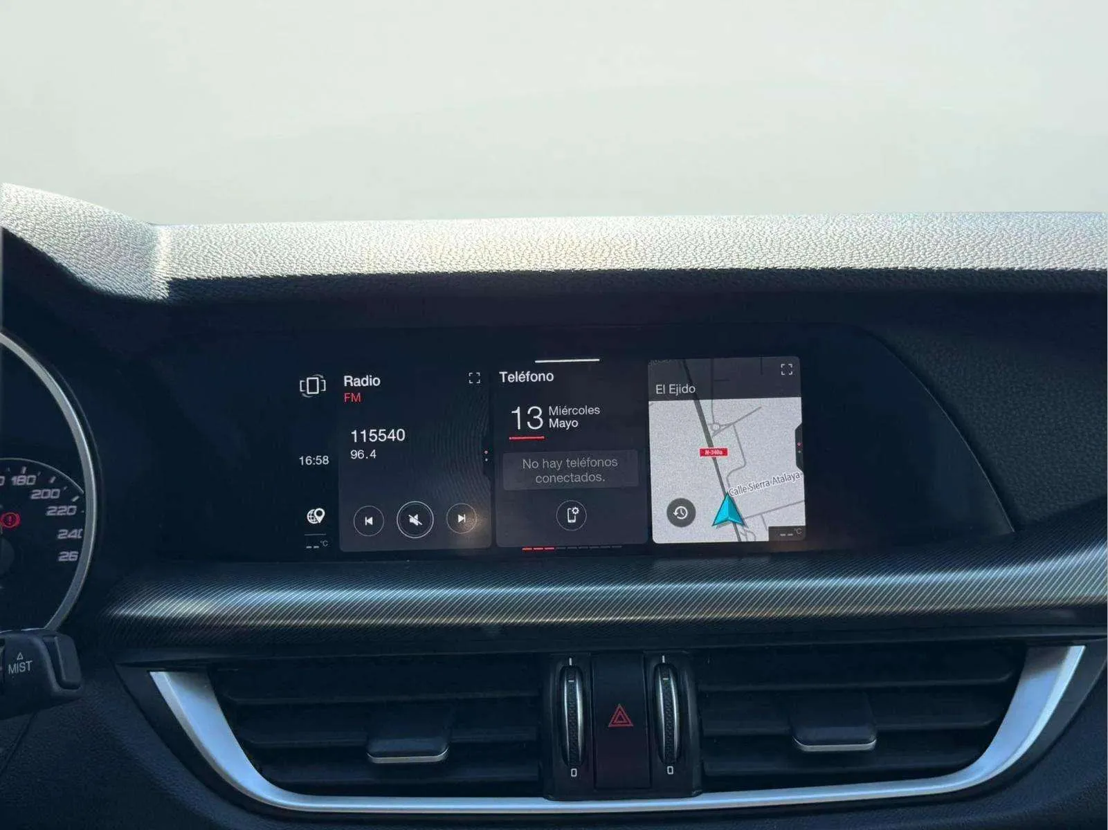 Alfa Romeo Stelvio 2.0 Gasolina Sprint Q4 - foto 10