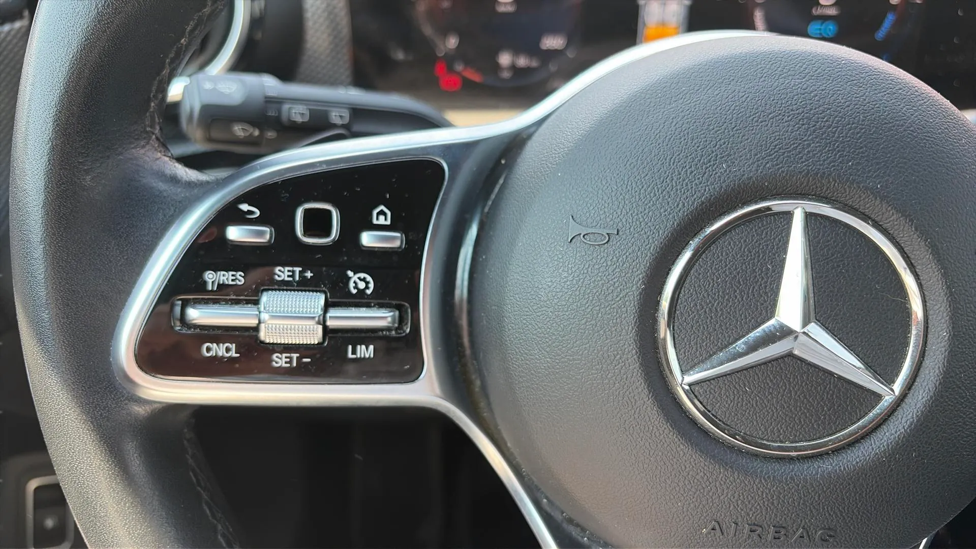 Mercedes-Benz CLA 250 e Shooting Brake - foto 15