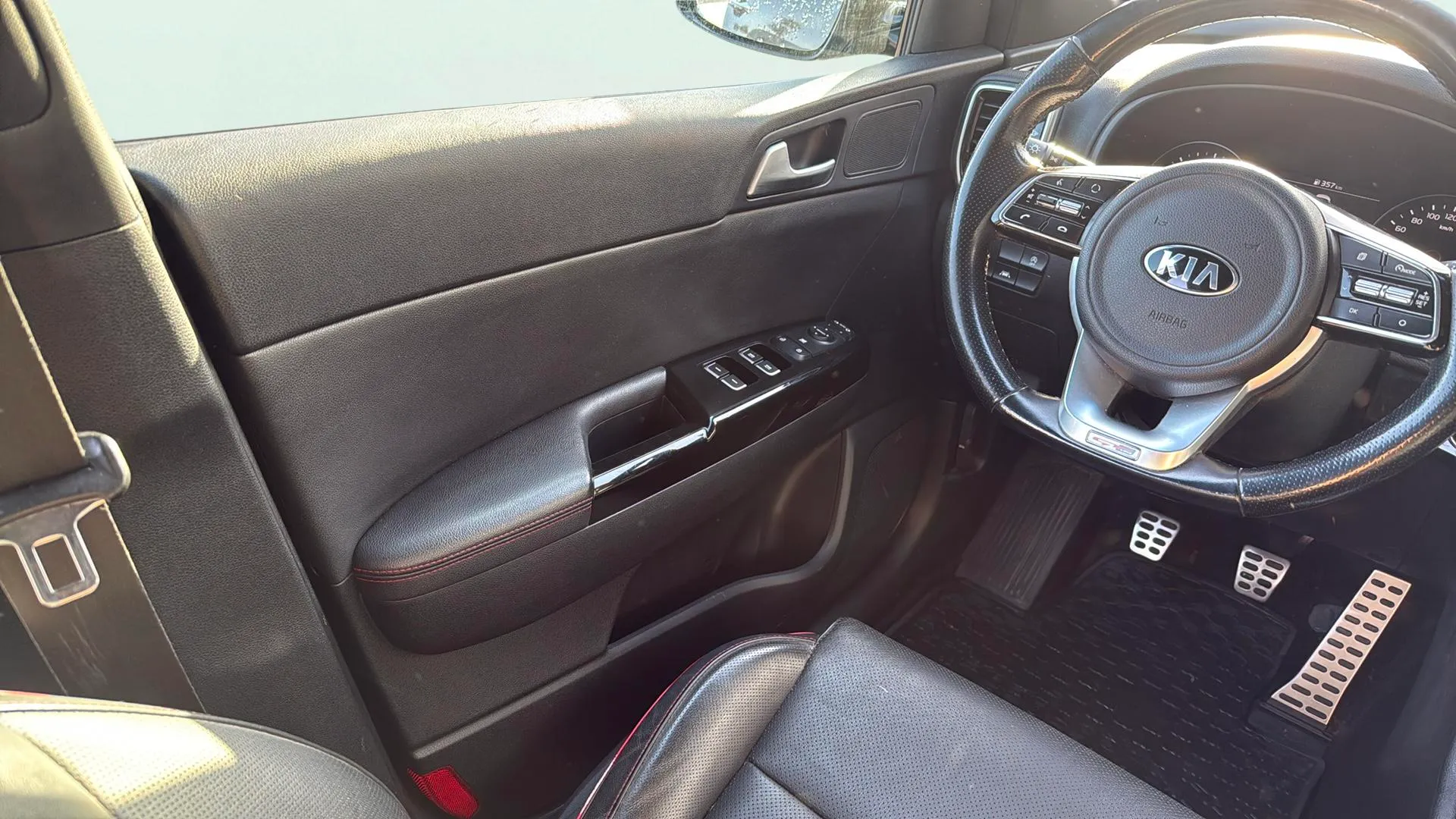 Kia Sportage 1.6 MHEV GT Line Xtreme 4x2 - foto 9