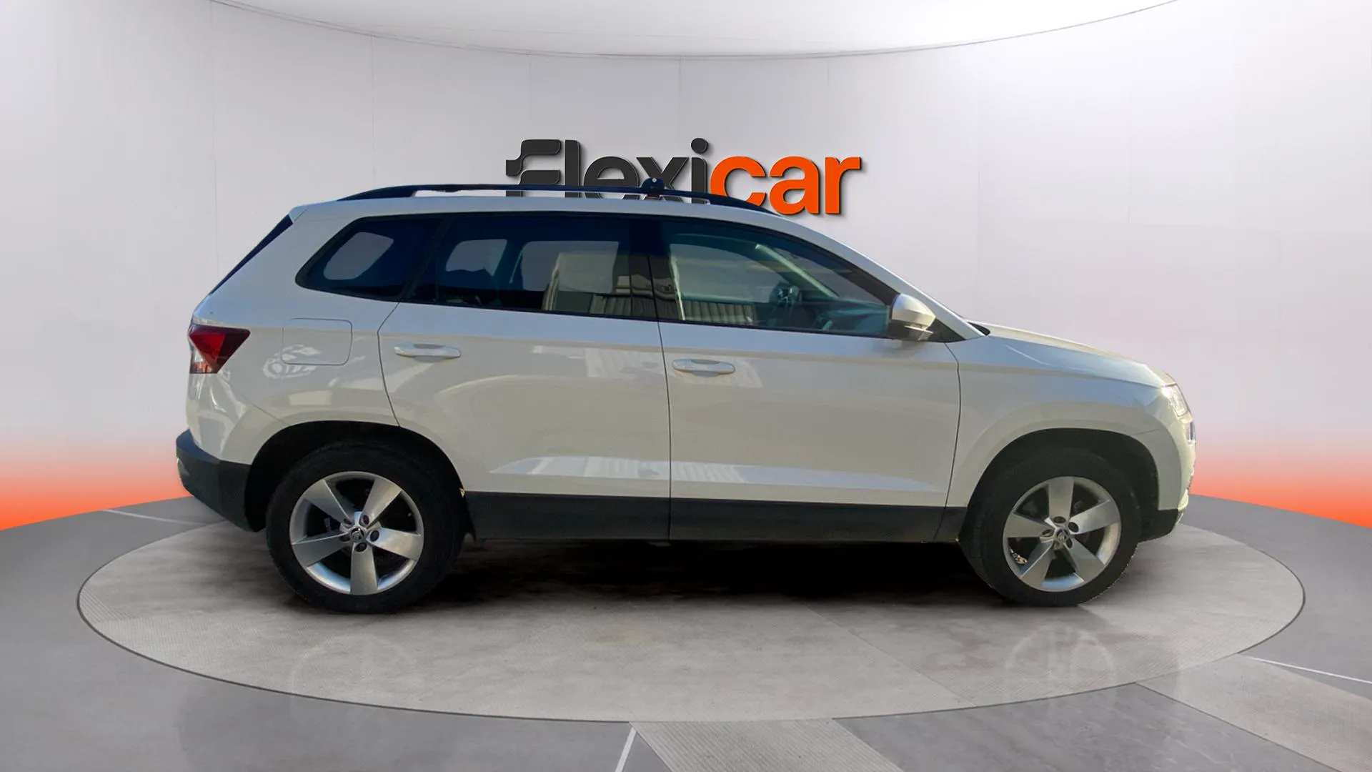 Škoda Karoq 1.5 TSI DSG ACT Ambition - foto 8