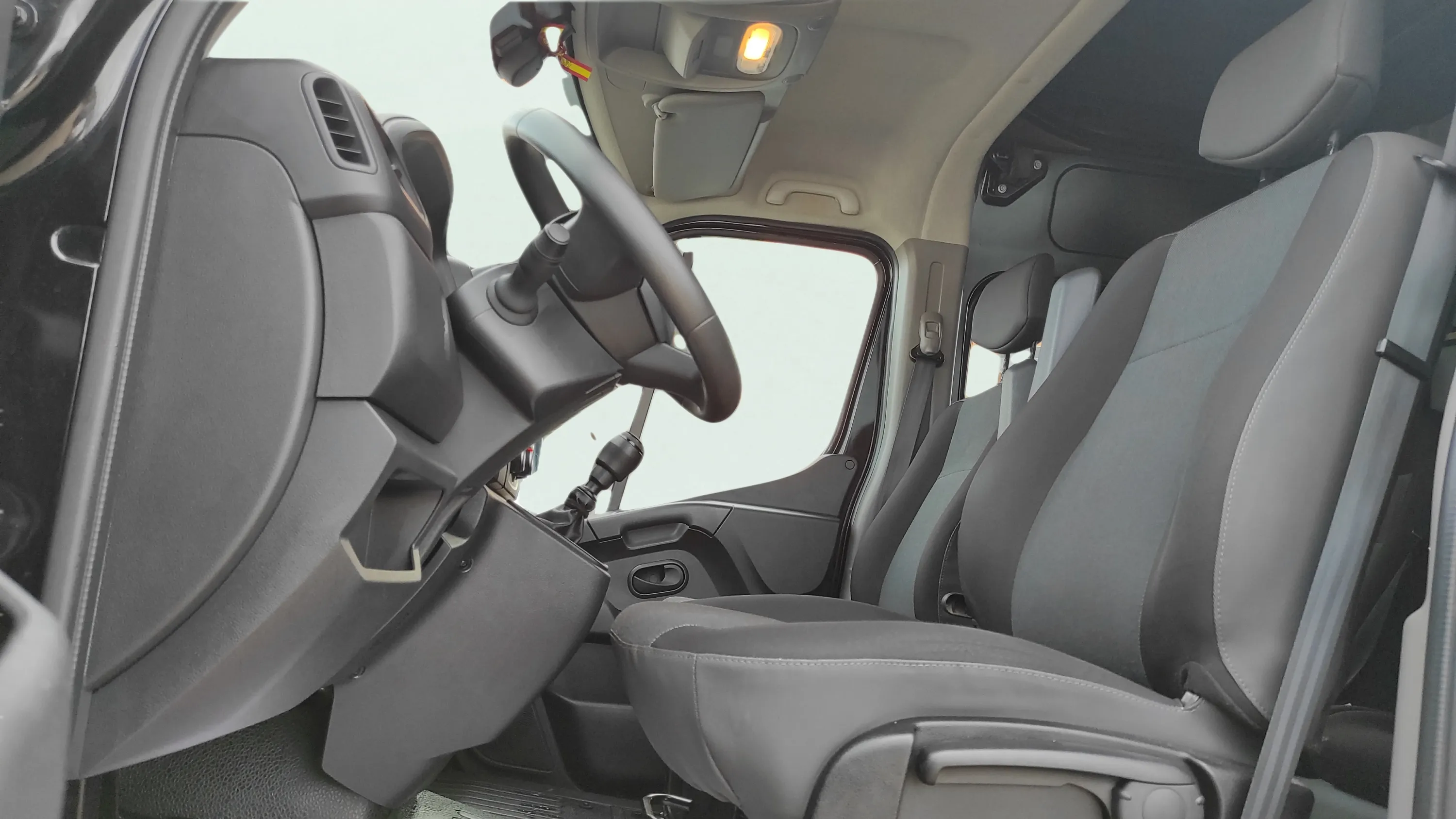 Renault Master Combi 2.3 dCi 136 35 L2H2 - foto 22