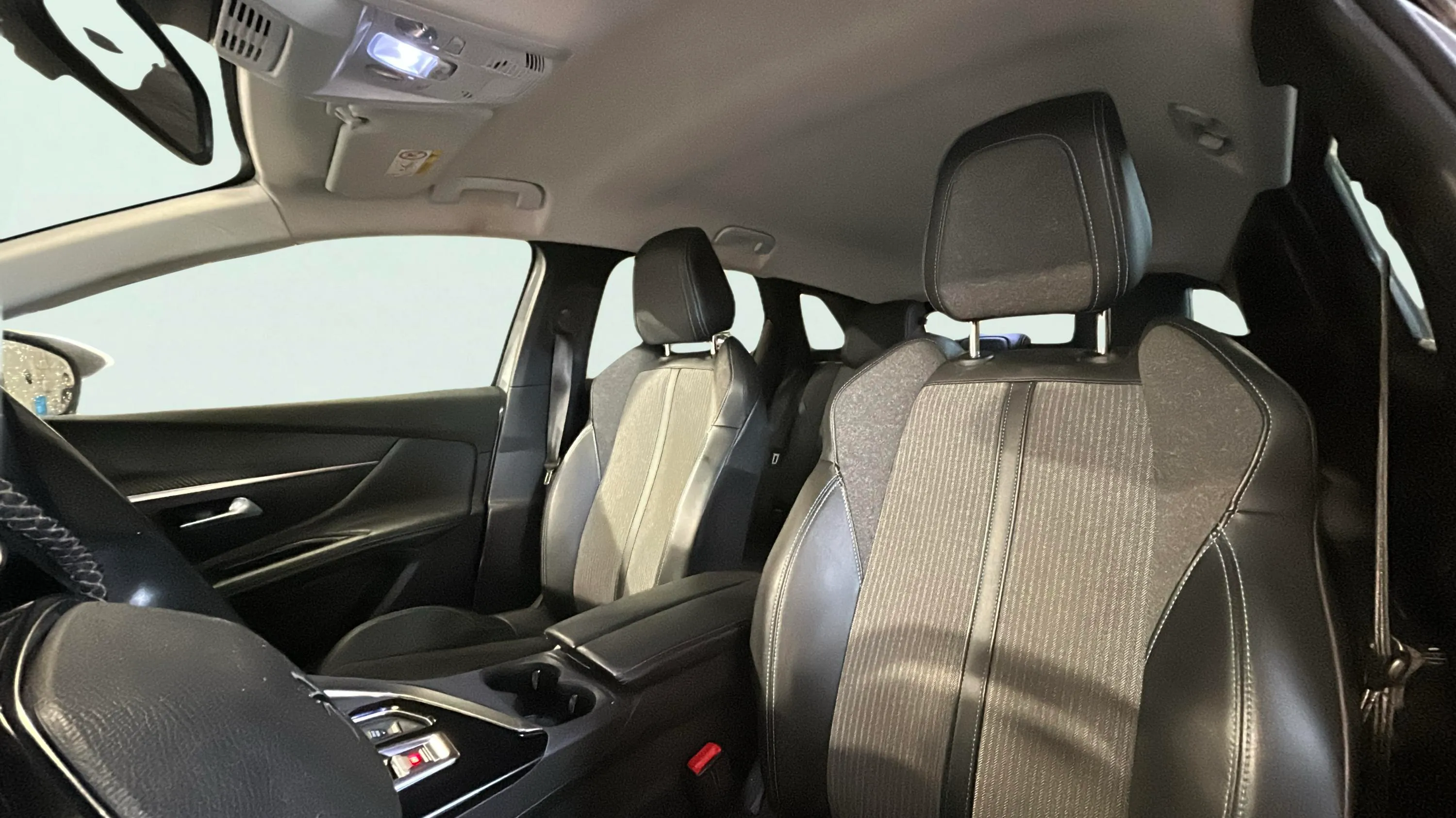 Peugeot 3008 1.2 PureTech GT EAT8 - foto 19