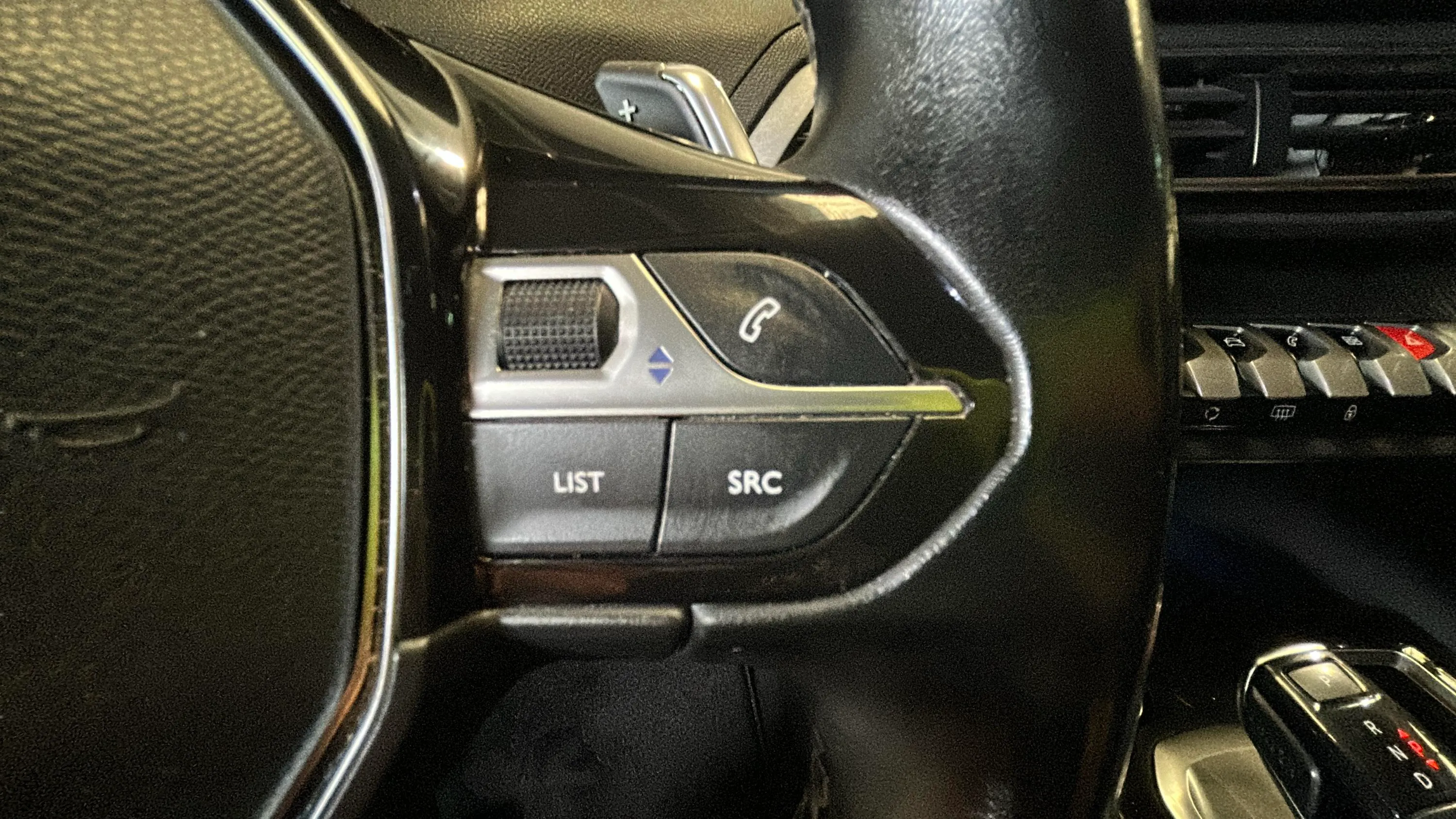 Peugeot 3008 1.2 PureTech GT EAT8 - foto 23