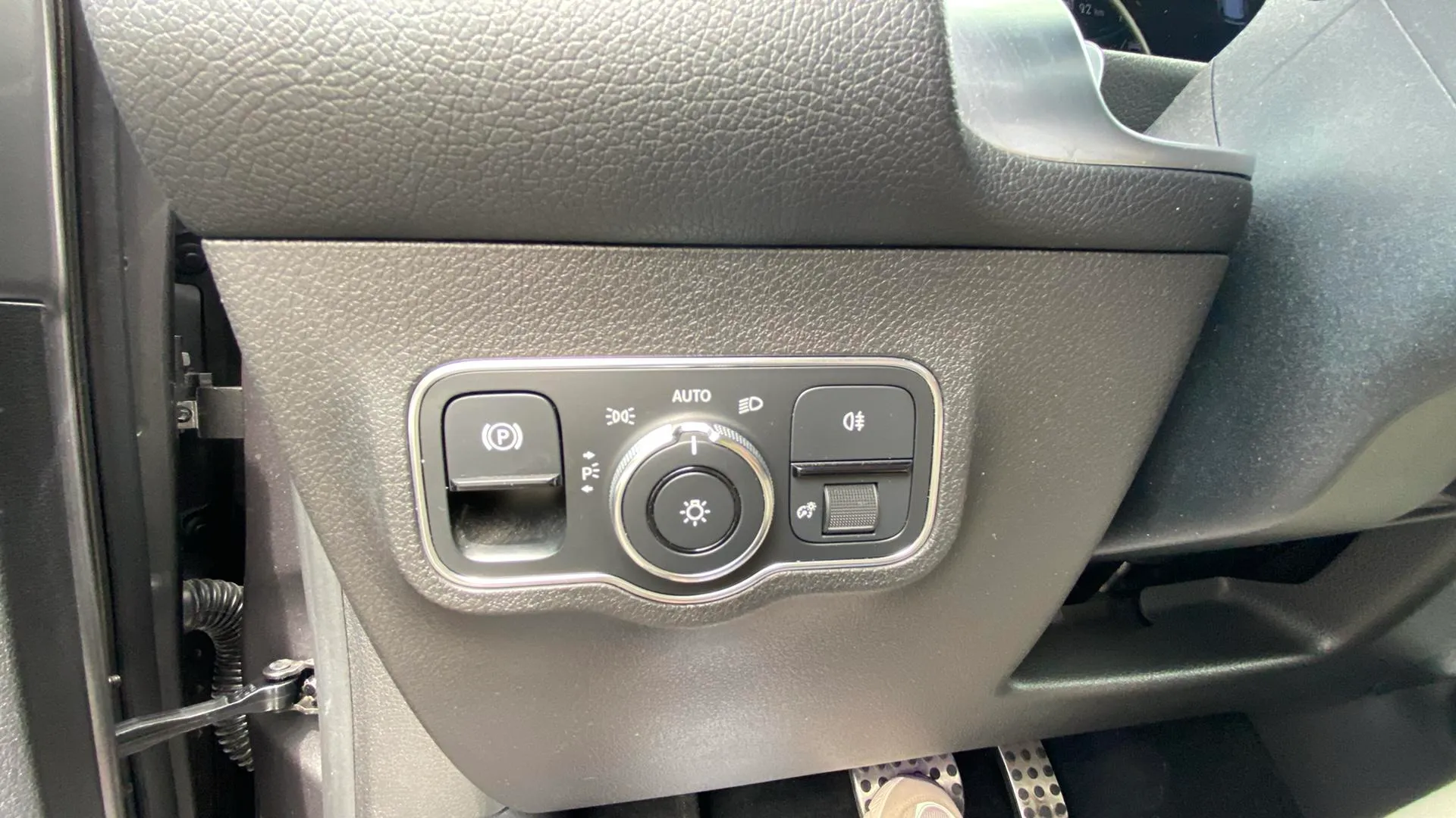 Mercedes-Benz GLB 2.0 GLB 200 D DCT - foto 17