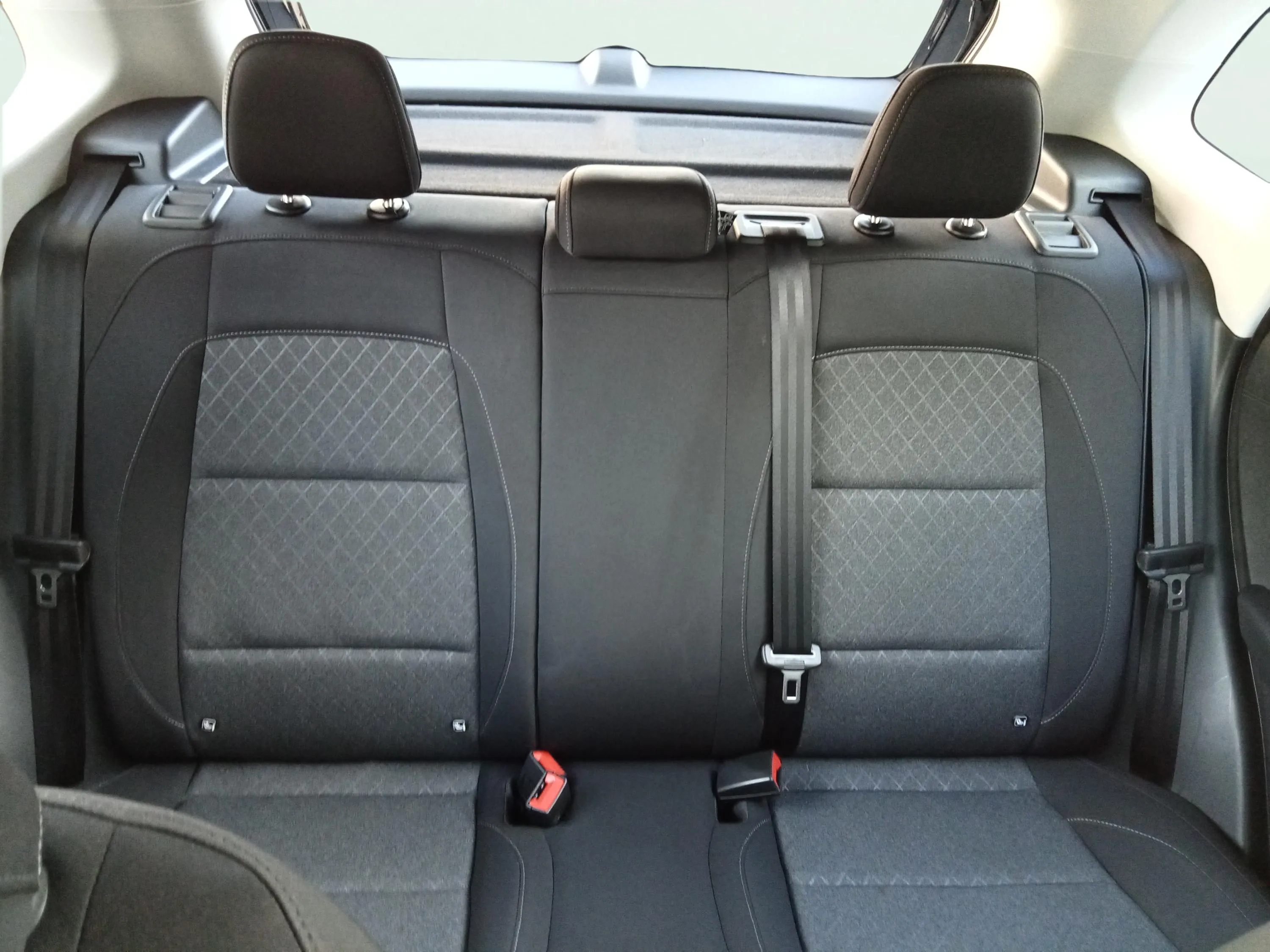 MG ZS Hybrid+ Standard - foto 12