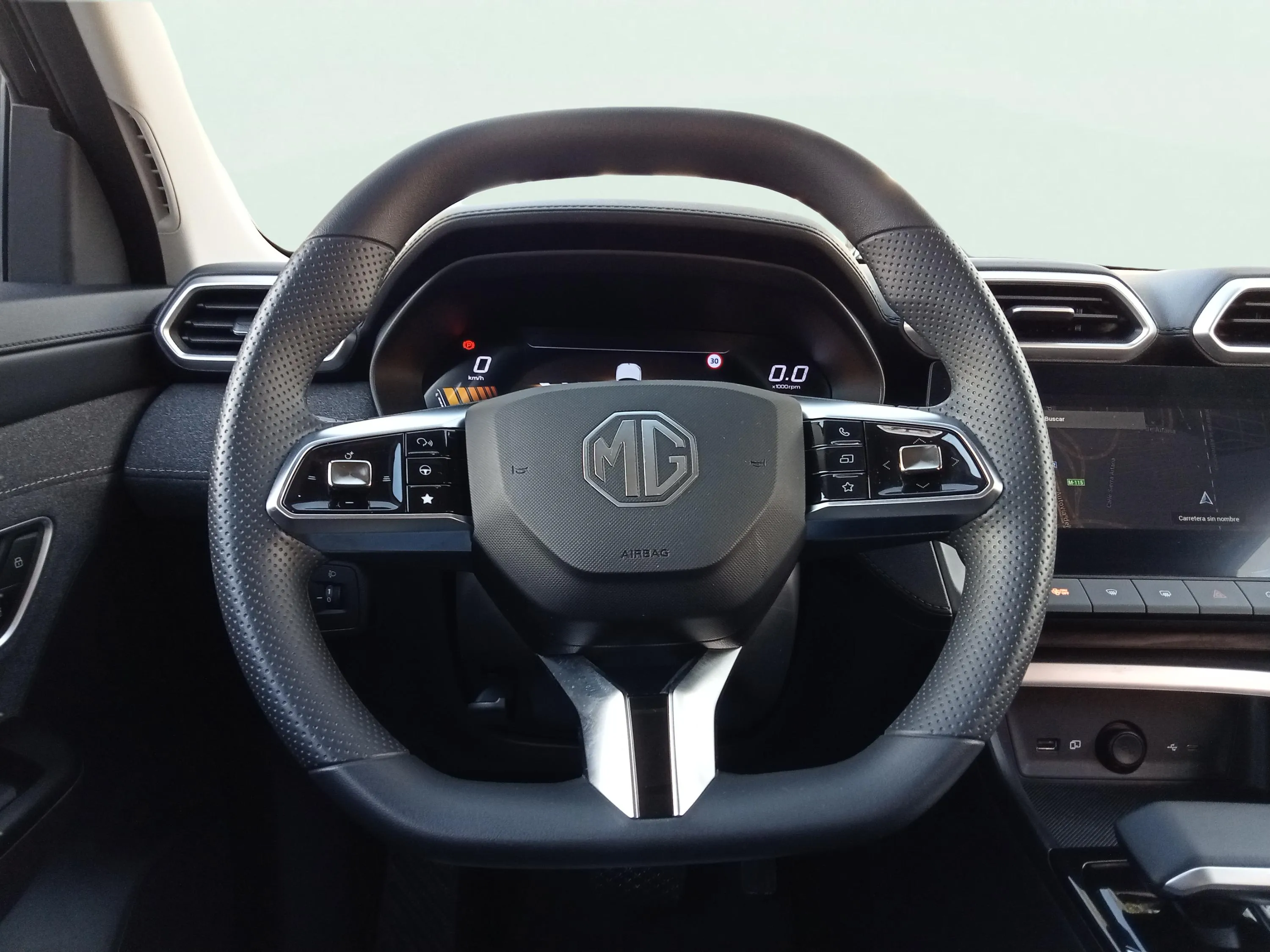 MG ZS Hybrid+ Standard - foto 8