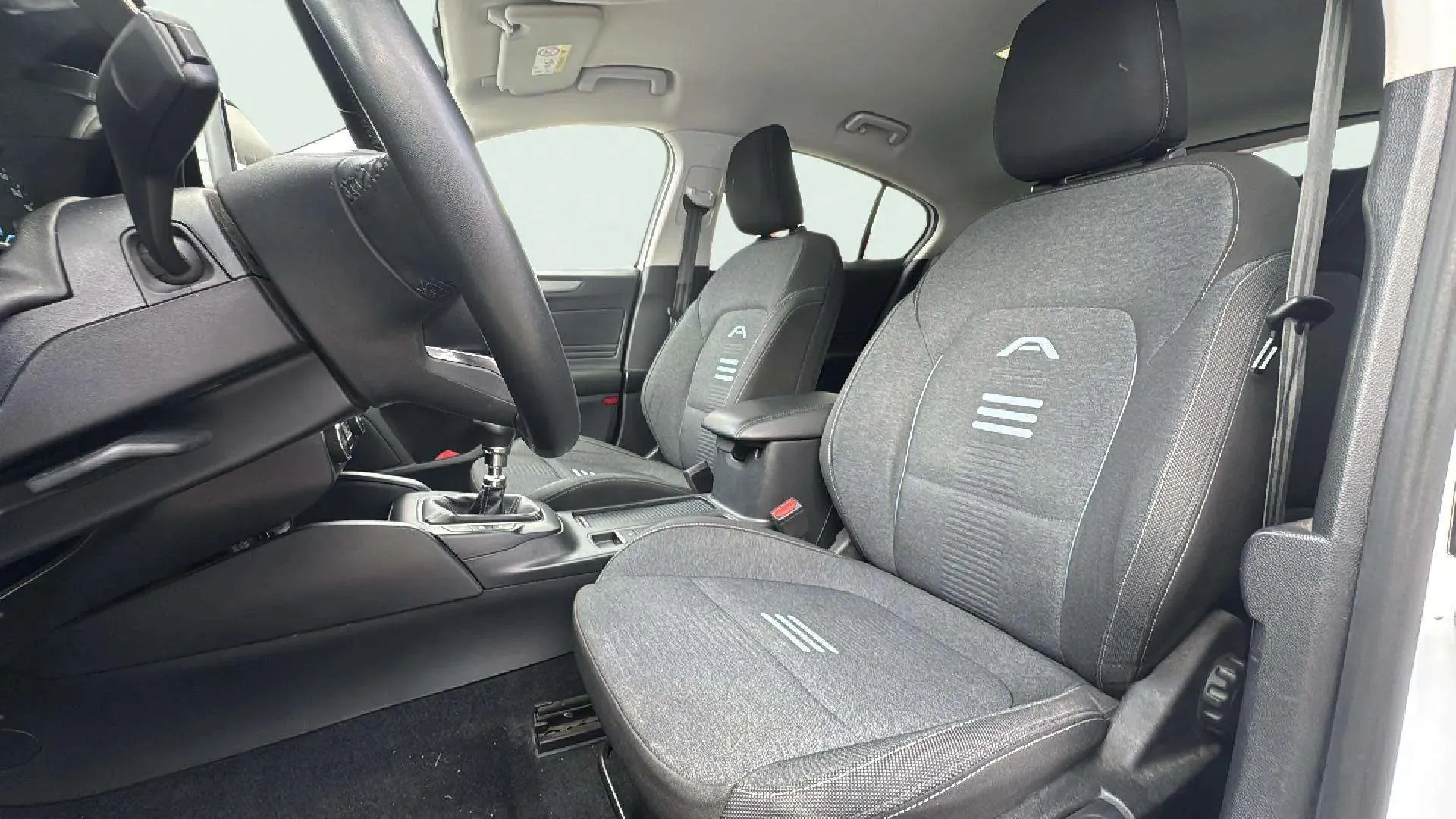 Ford Focus 1.0 EcoBoost MHEV Active Style SIP - foto 17