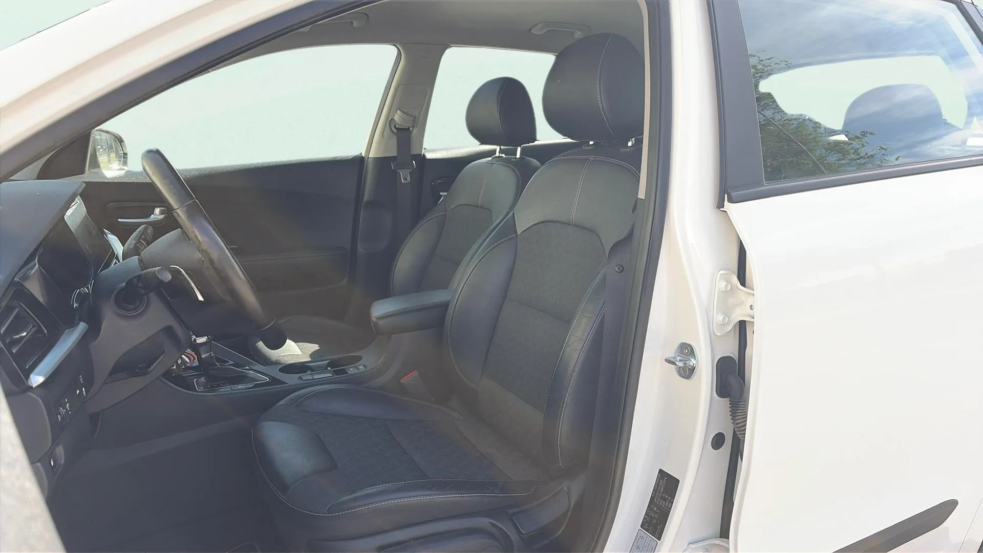 Kia Niro 1.6 GDi HEV Drive - foto 11