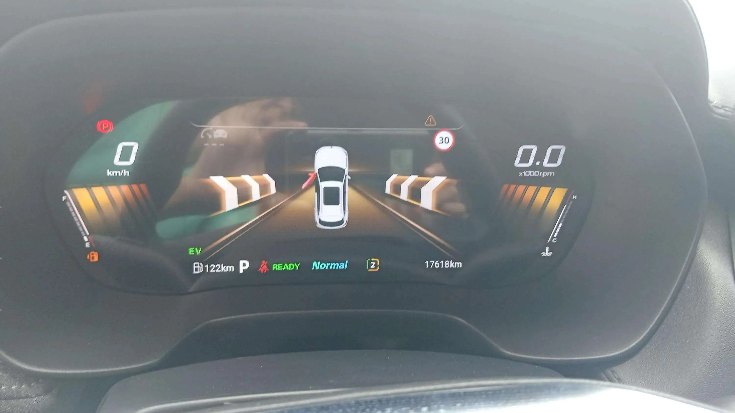 MG ZS Hybrid+ Standard - foto 18