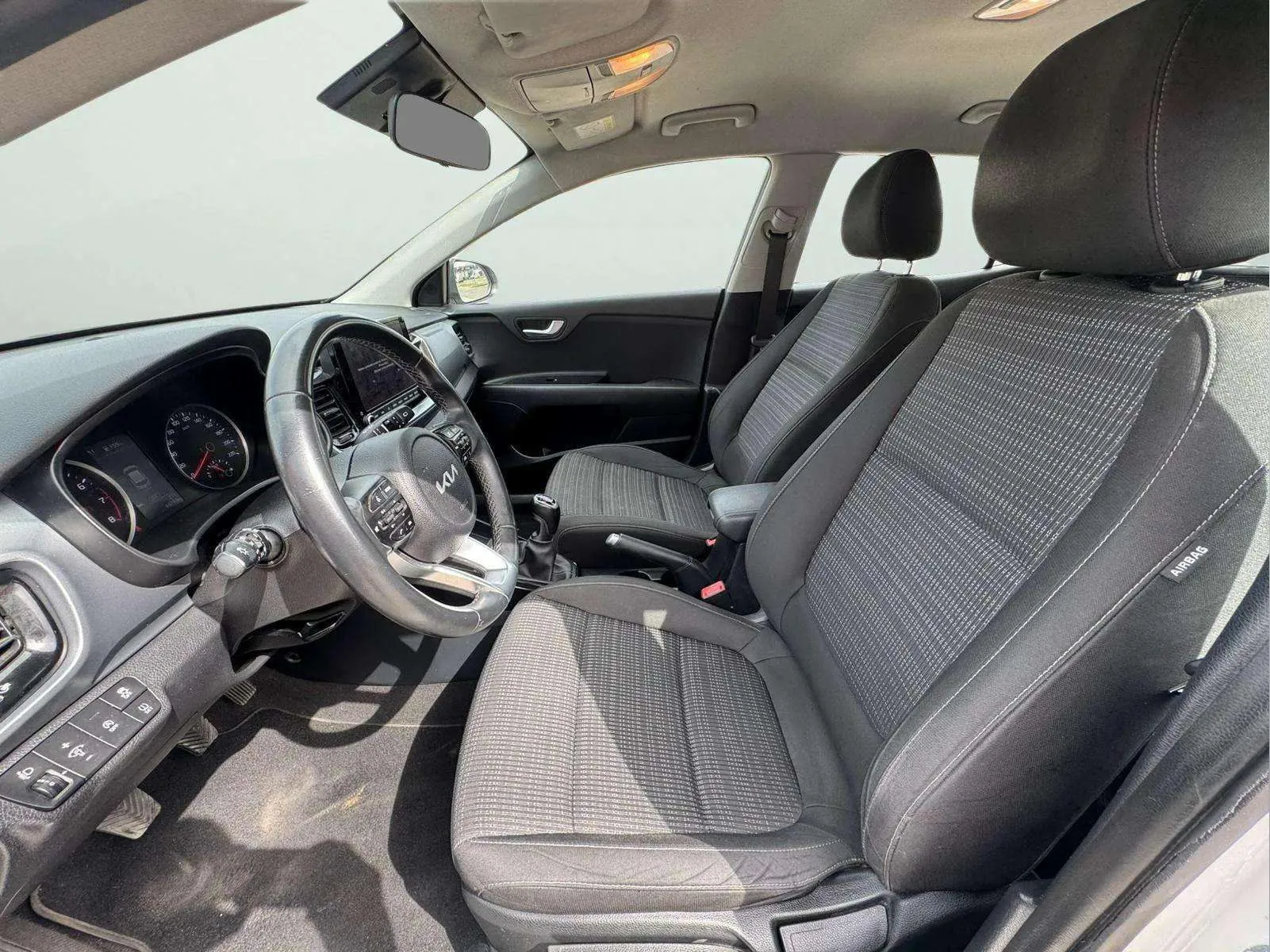 Kia Stonic 1.0 T-GDi MHEV iMT Drive - foto 15