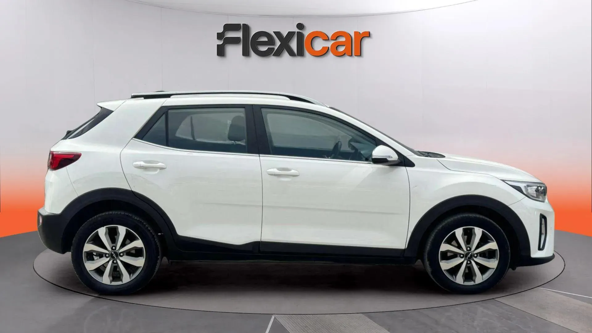 Kia Stonic 1.0 T-GDi MHEV iMT Drive - foto 3