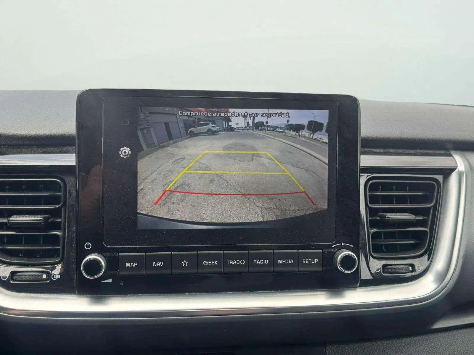 Kia Stonic 1.0 T-GDi MHEV iMT Drive - foto 10