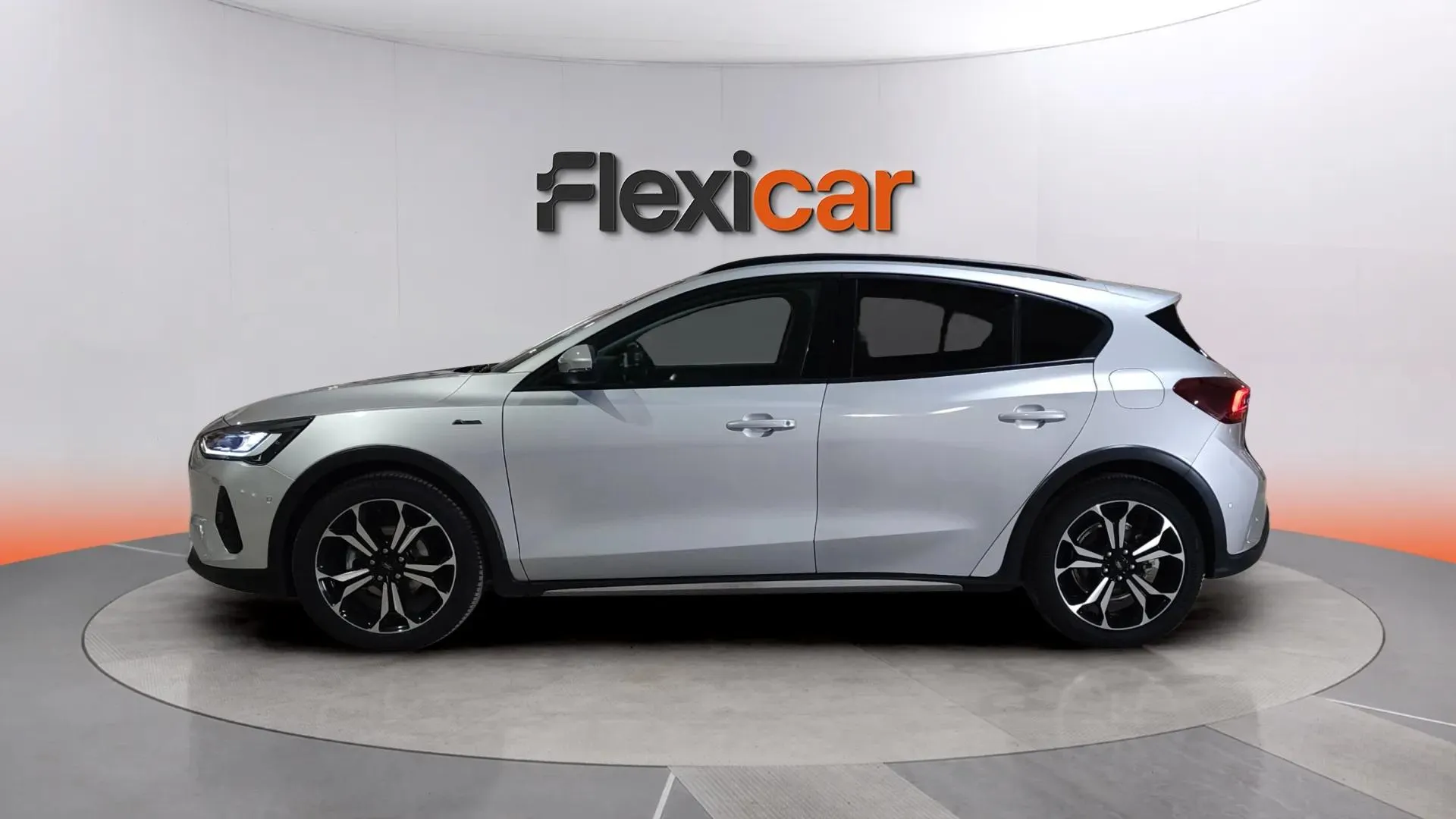 Ford Focus 1.0 EcoBoost MHEV ST-Line - foto 3