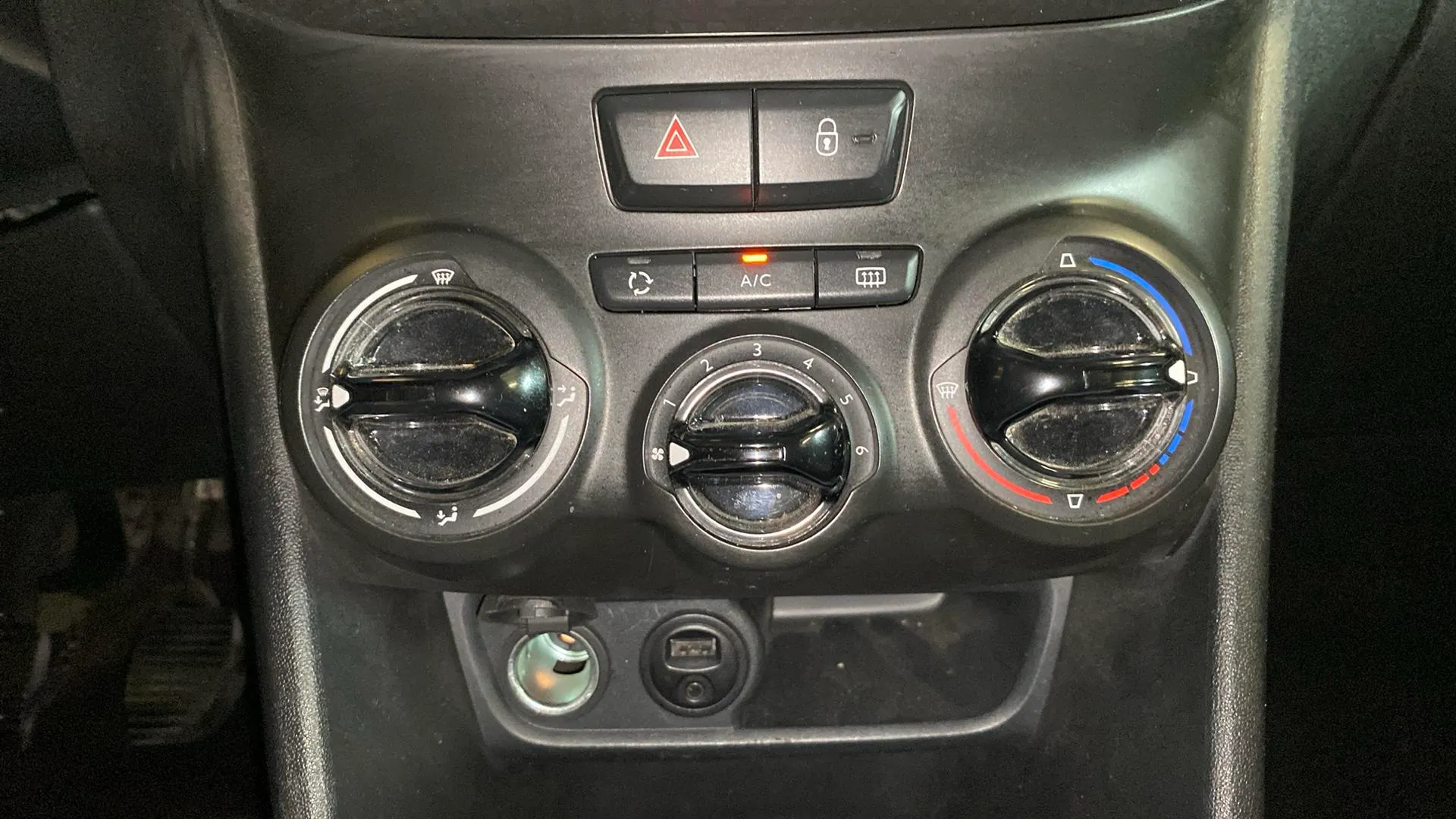 Peugeot 208 Style 1.2L PureTech - foto 26