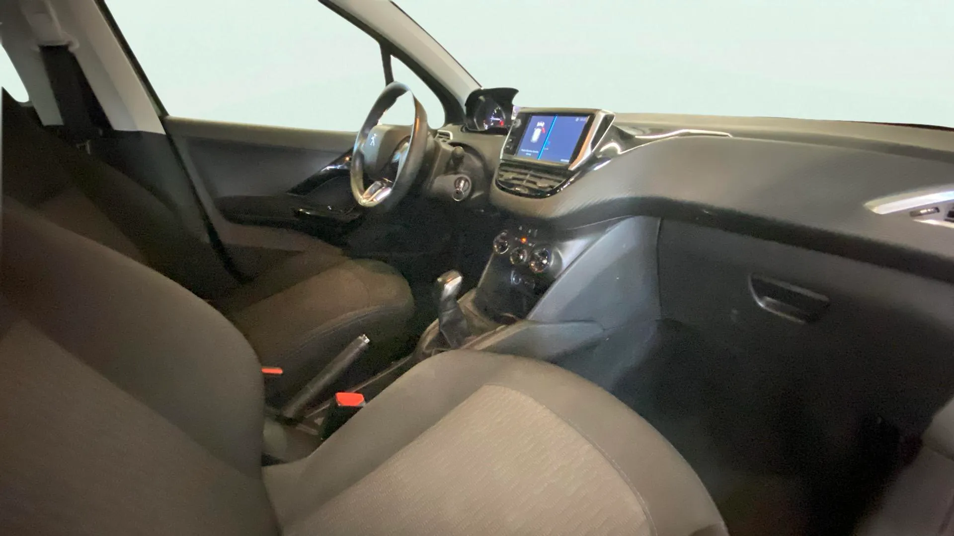 Peugeot 208 Style 1.2L PureTech - foto 42
