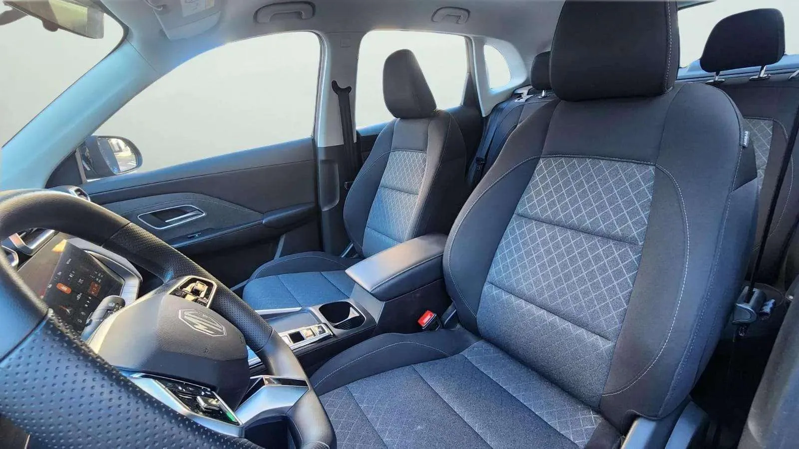 MG ZS Hybrid+ Standard - foto 19