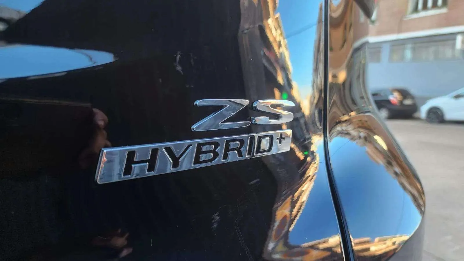MG ZS Hybrid+ Standard - foto 24