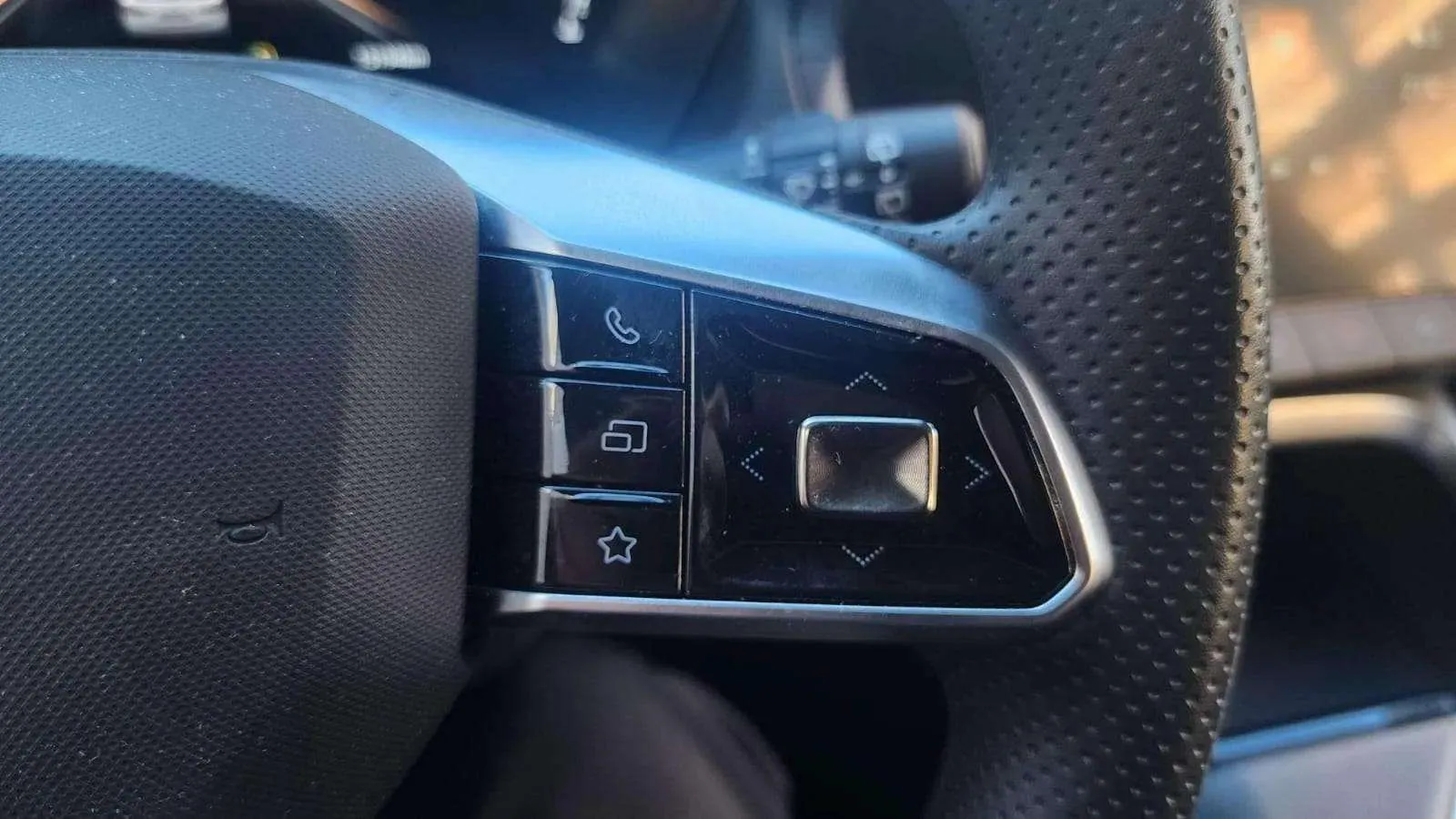 MG ZS Hybrid+ Standard - foto 12