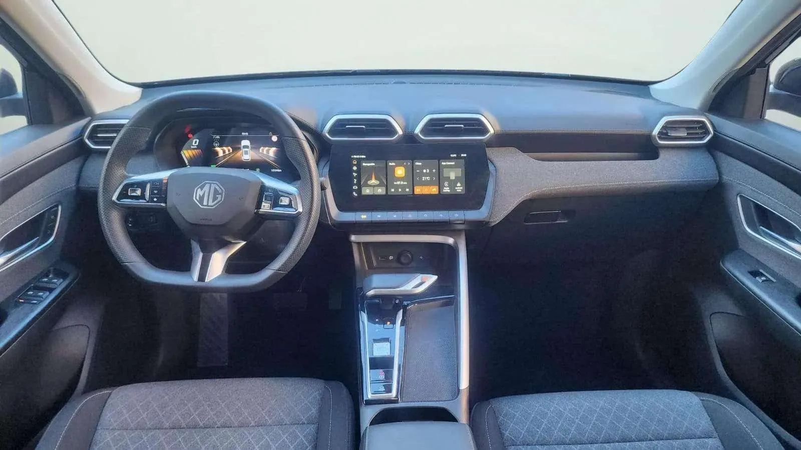 MG ZS Hybrid+ Standard - foto 9