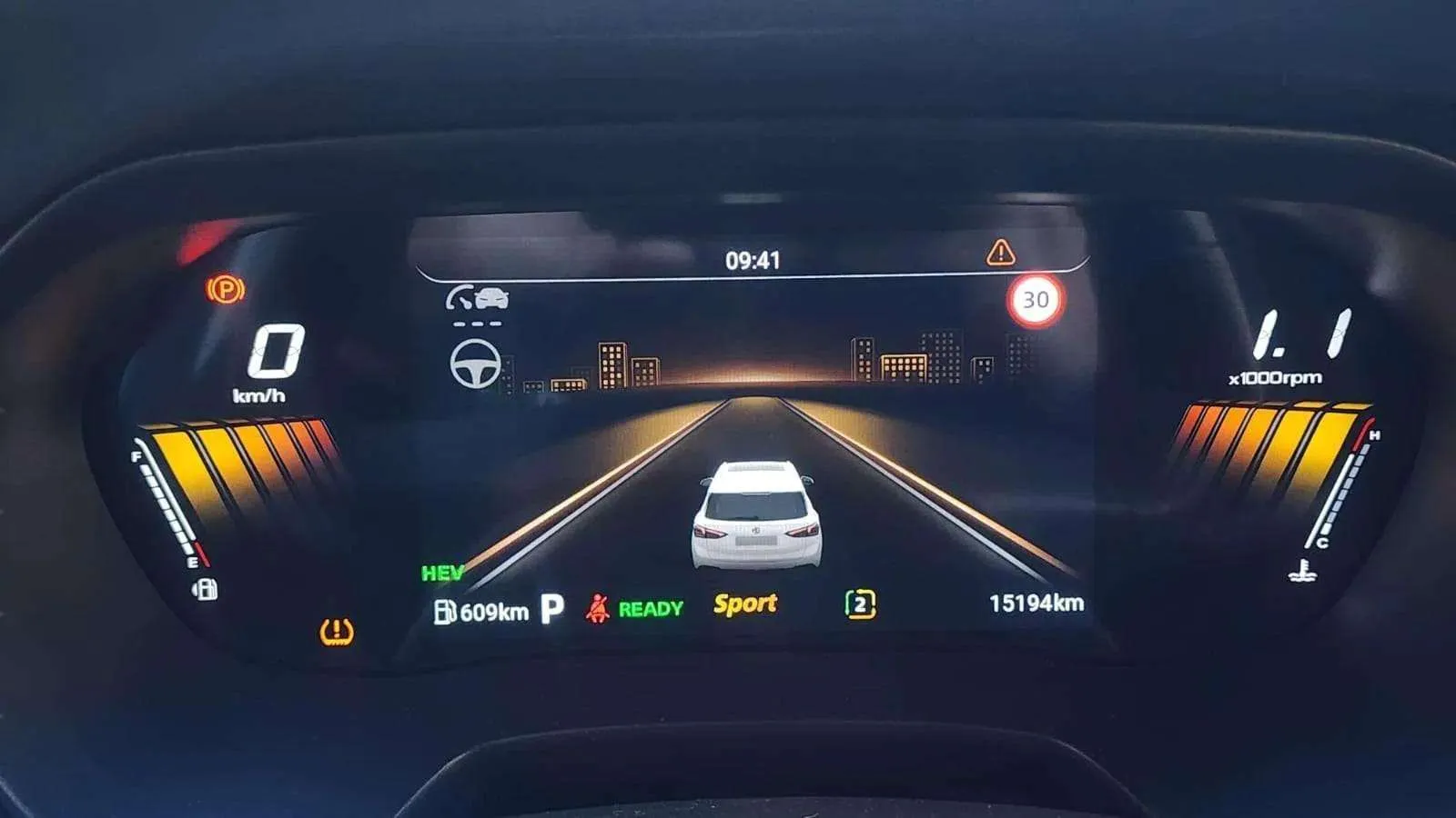 MG ZS Hybrid+ Standard - foto 13