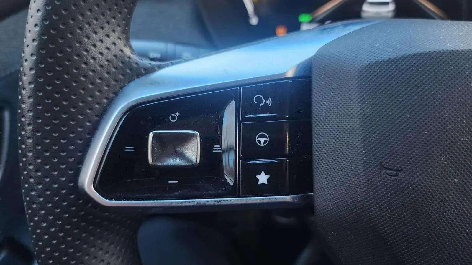 MG ZS Hybrid+ Standard - foto 11
