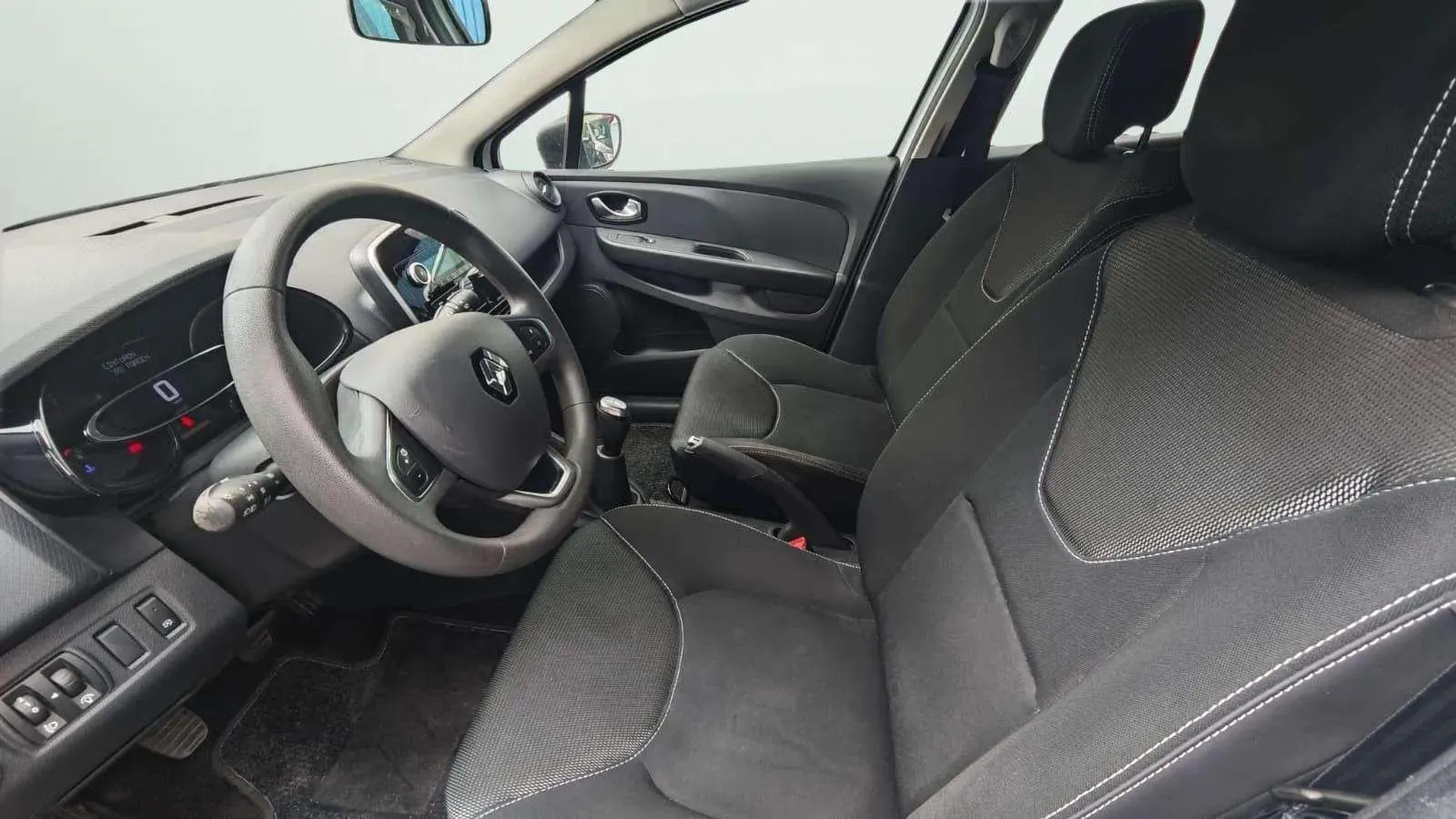 Renault Clio Business TCe GLP -18 - foto 24