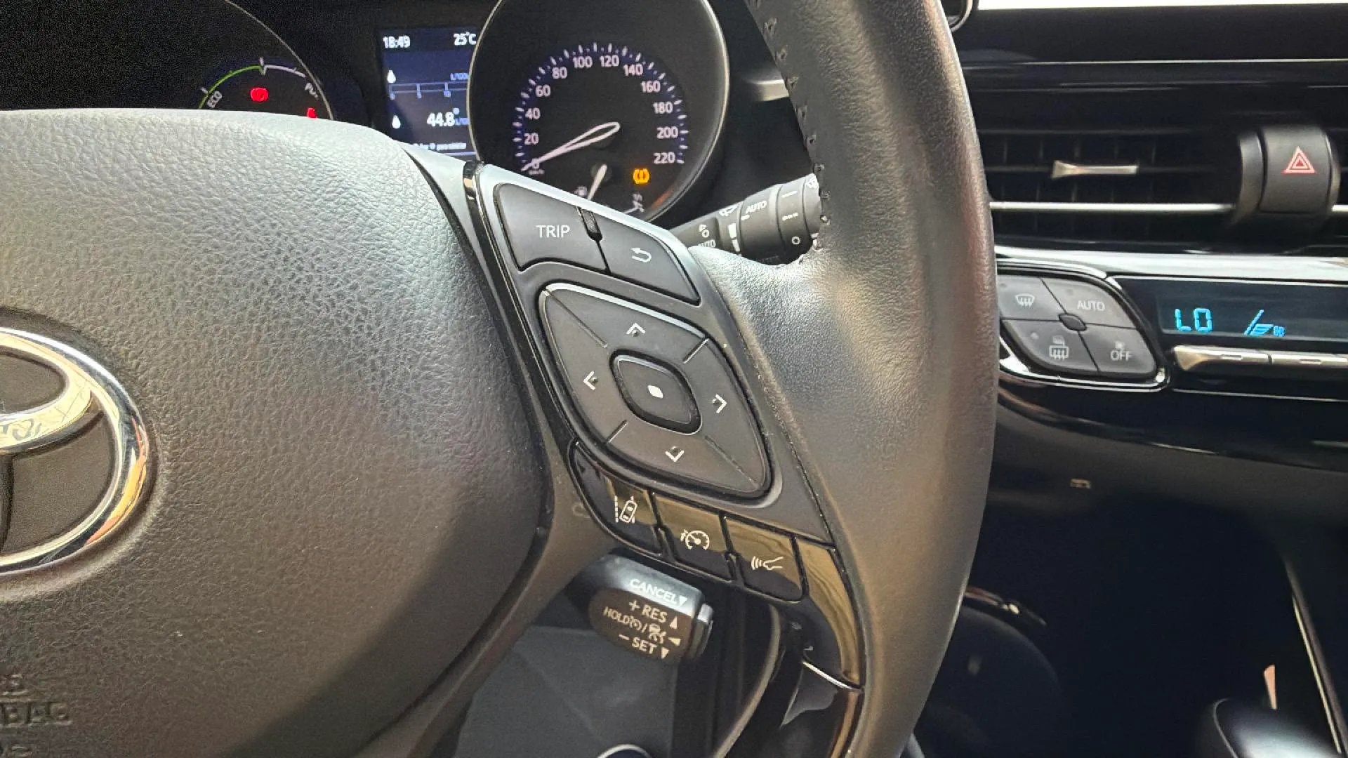 Toyota C-HR 2.0 180H Advance - foto 23