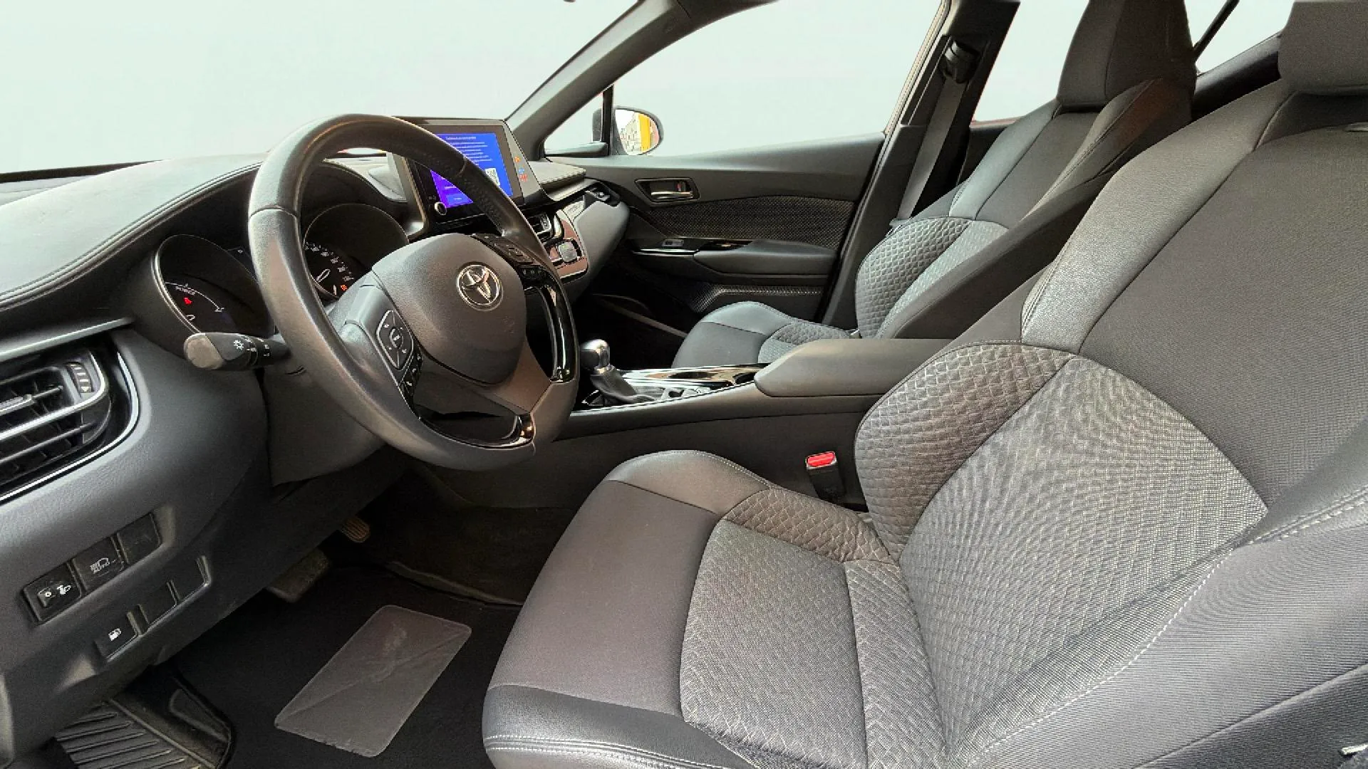 Toyota C-HR 2.0 180H Advance - foto 10