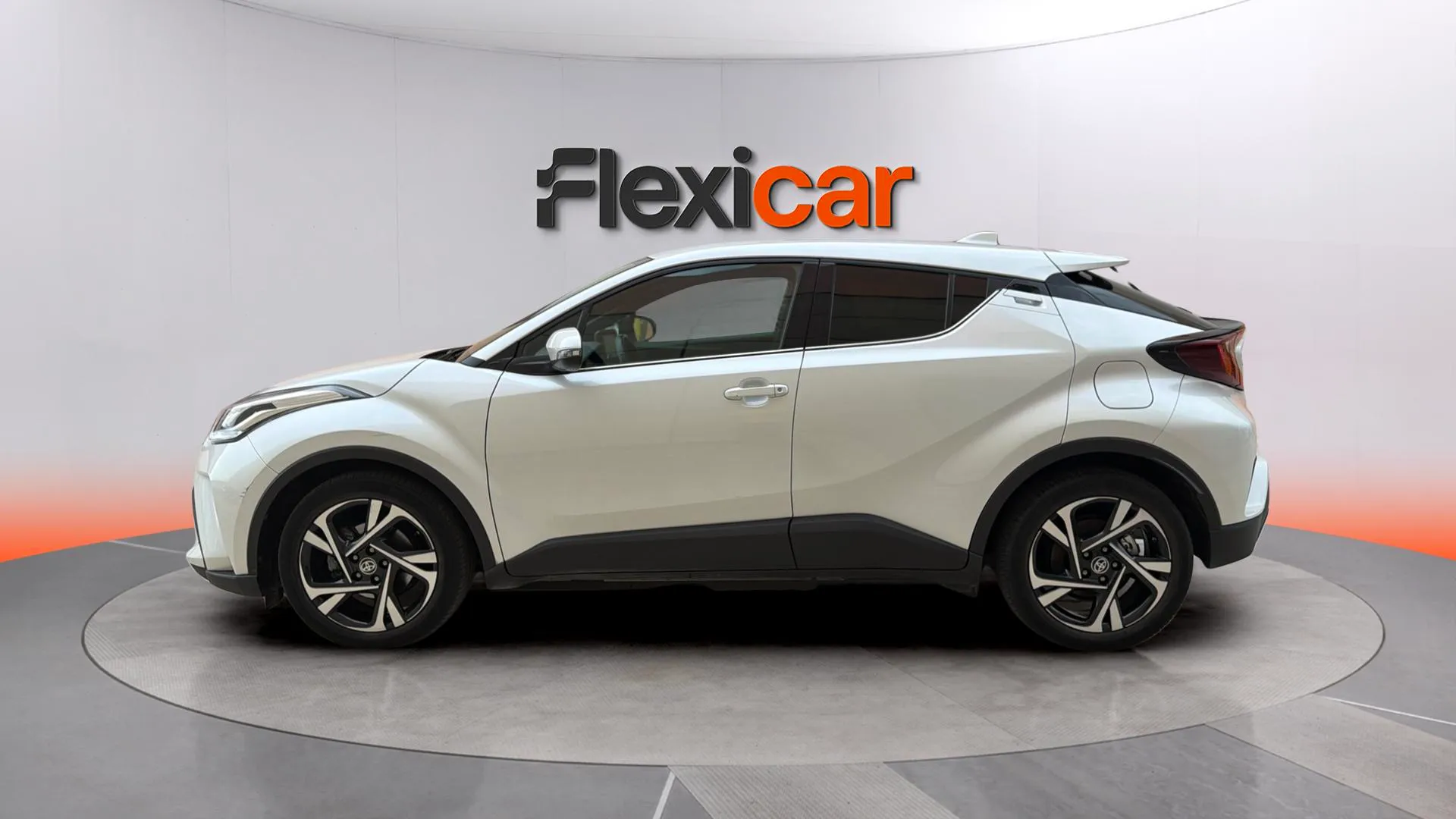 Toyota C-HR 2.0 180H Advance - foto 6