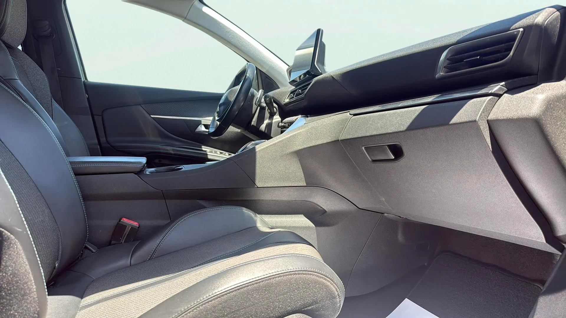 Peugeot 3008 1.2 PureTech Active Pack EAT8 - foto 17