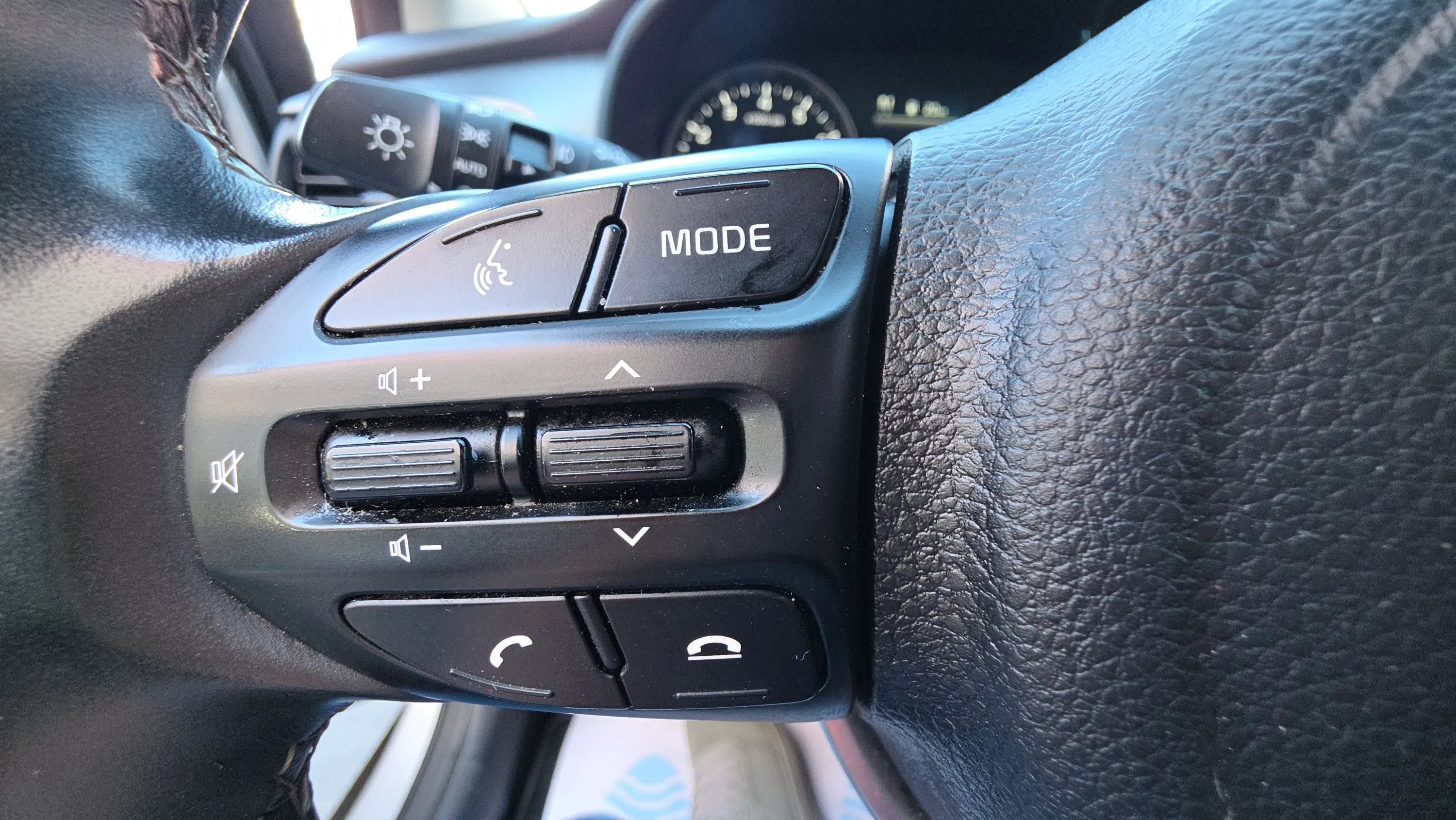 Kia Stonic 1.0 T-GDi MHEV iMT Concept - foto 13