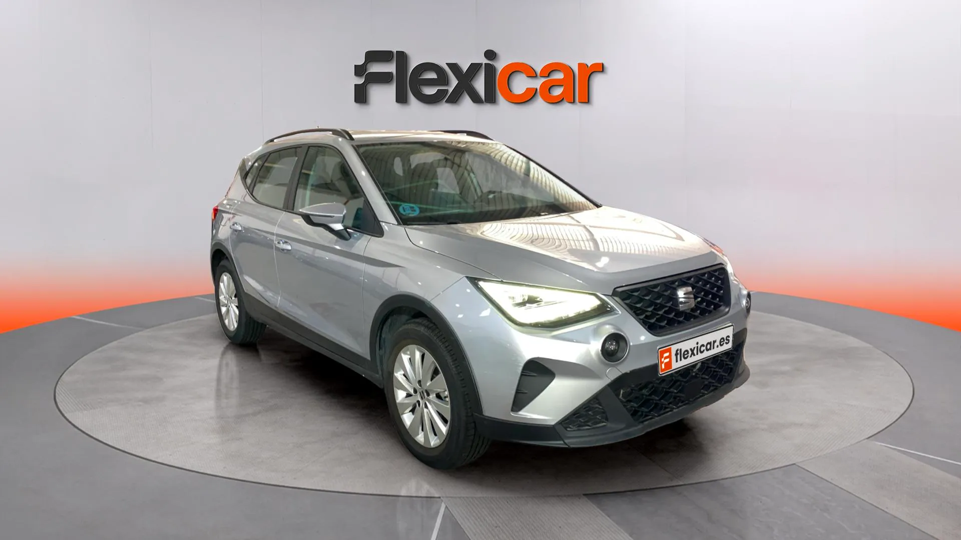 SEAT Arona 1.0 TSI Style Plus - foto 1