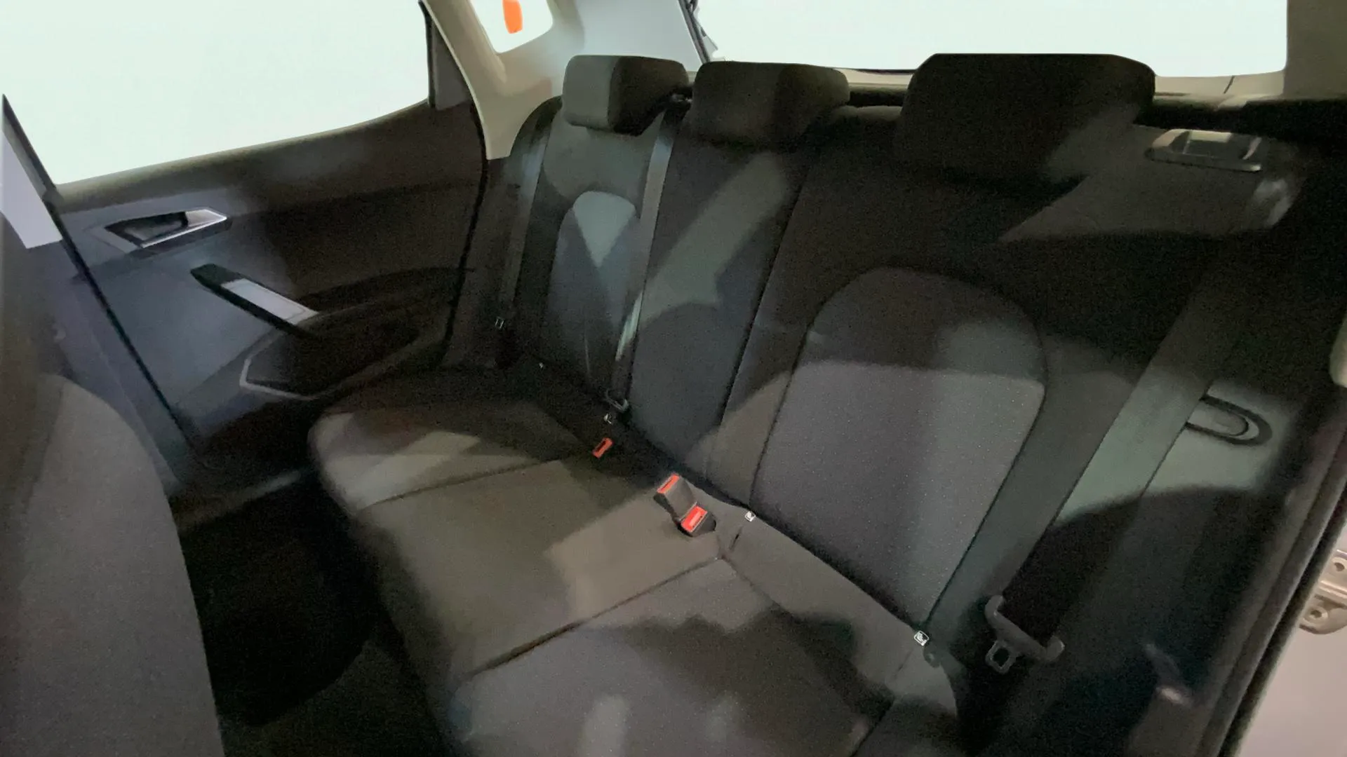 SEAT Arona 1.0 TSI Style Plus - foto 25
