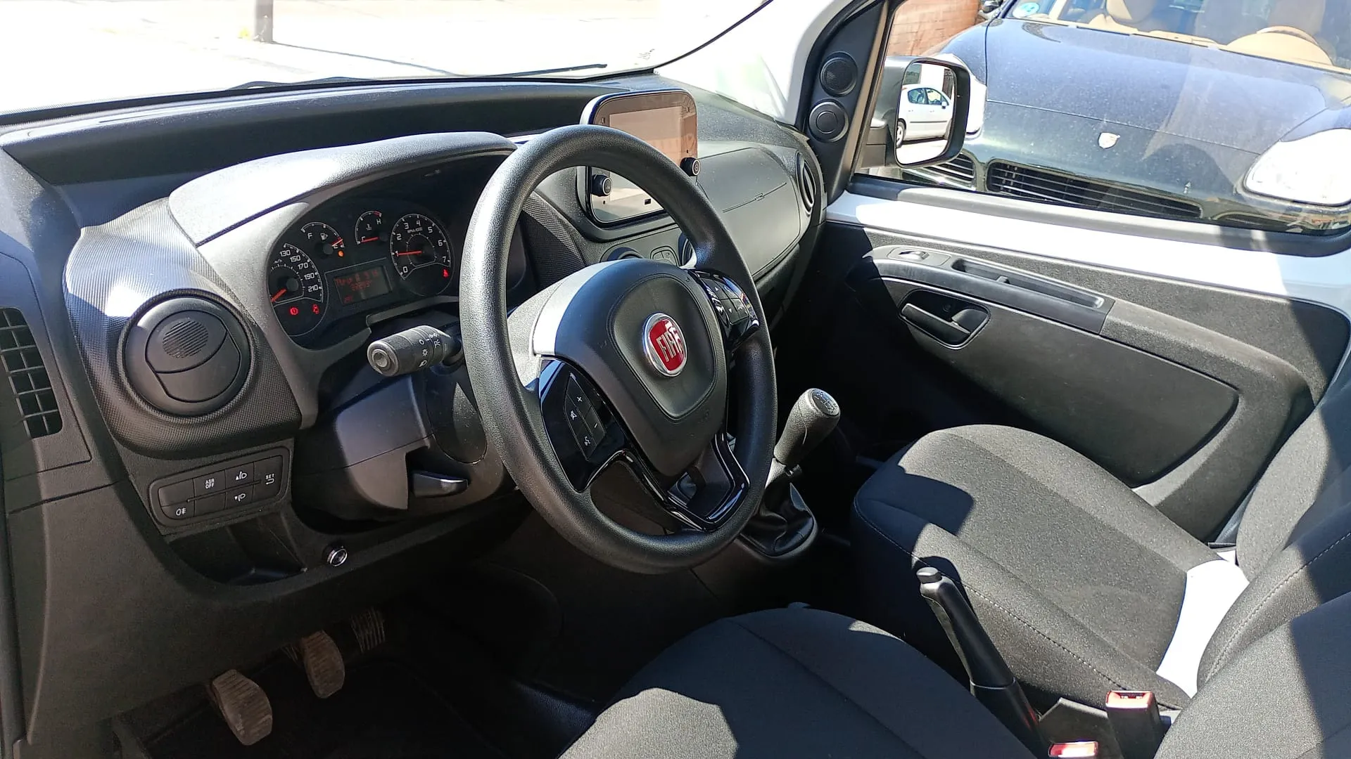Fiat Fiorino 2023 - foto 13