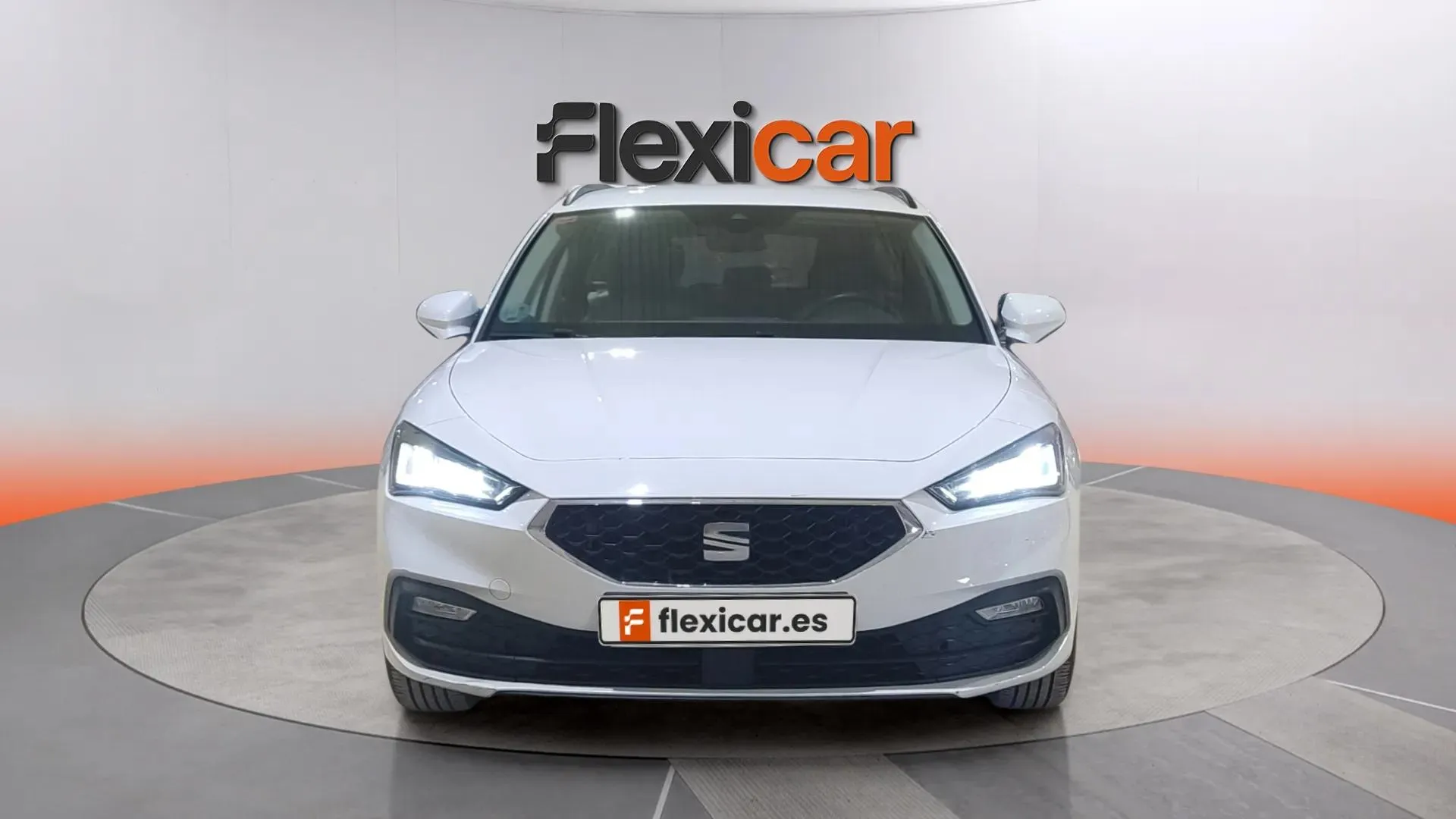 SEAT León 2.0 TDI DSG-7 Style - foto 2