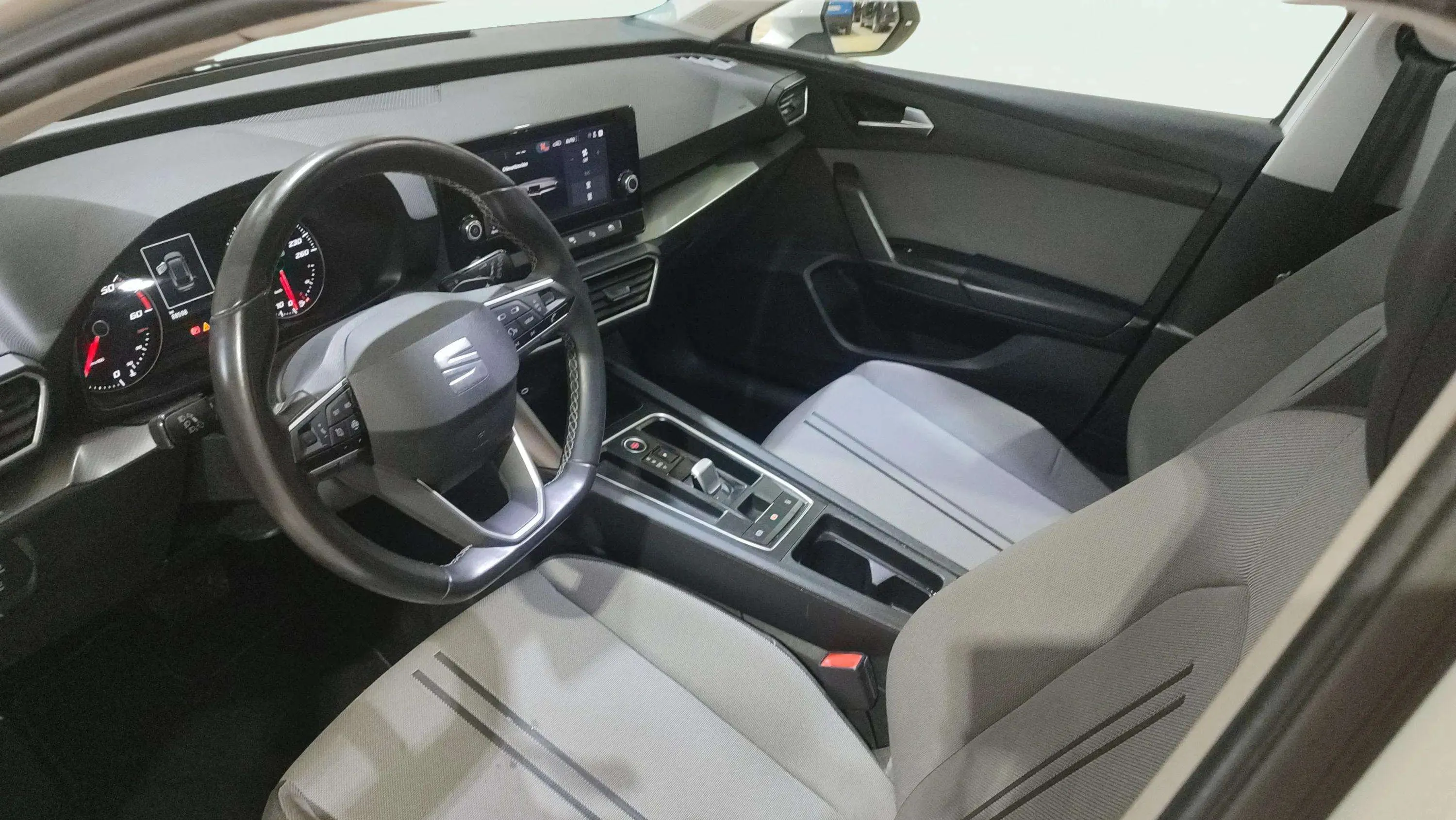SEAT León 2.0 TDI DSG-7 Style - foto 7