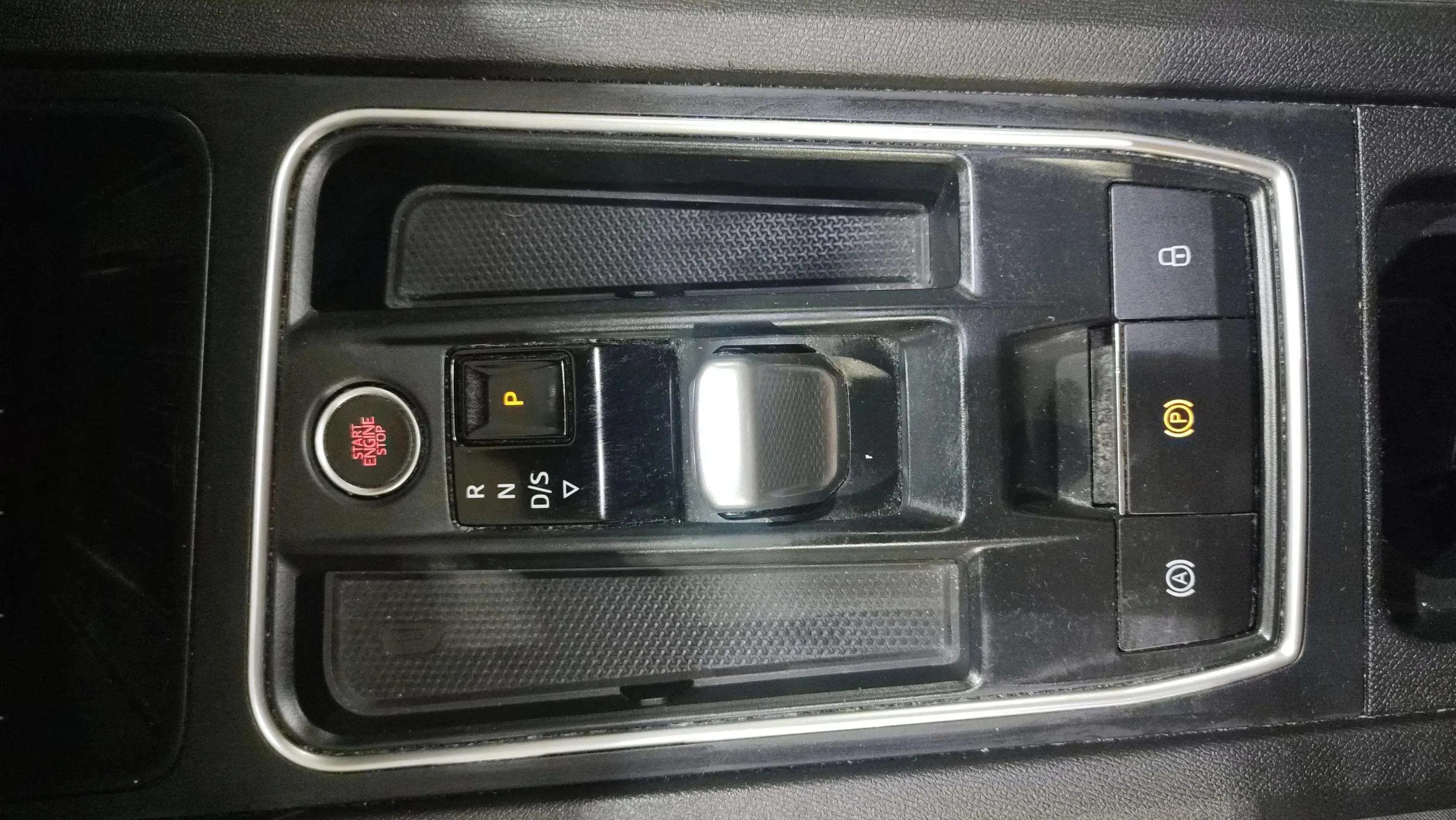 SEAT León 2.0 TDI DSG-7 Style - foto 18