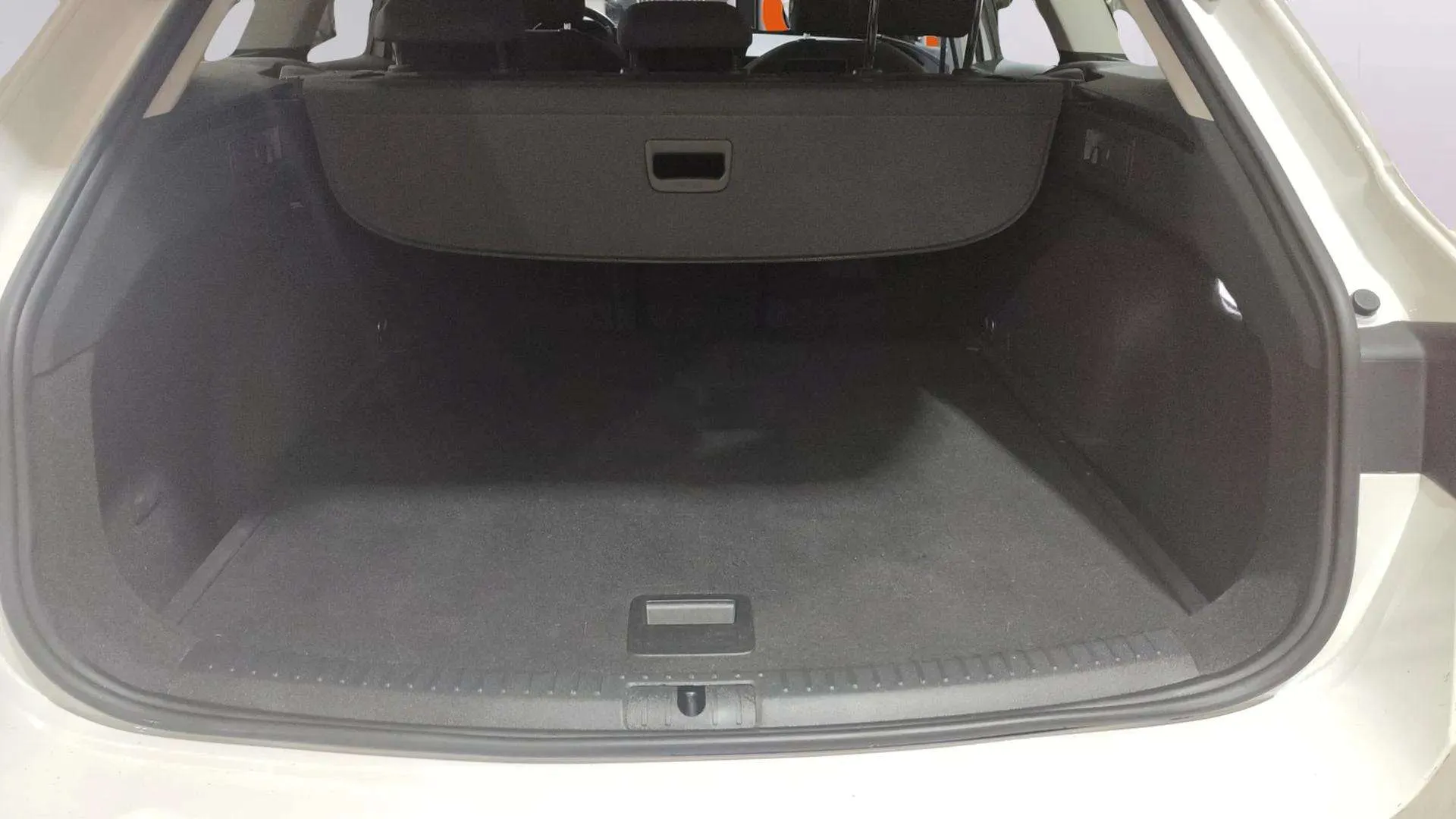 SEAT León 2.0 TDI DSG-7 Style - foto 23