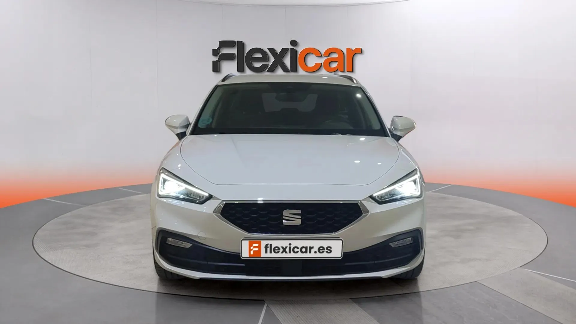 SEAT León 2.0 TDI DSG-7 Style Go - foto 2