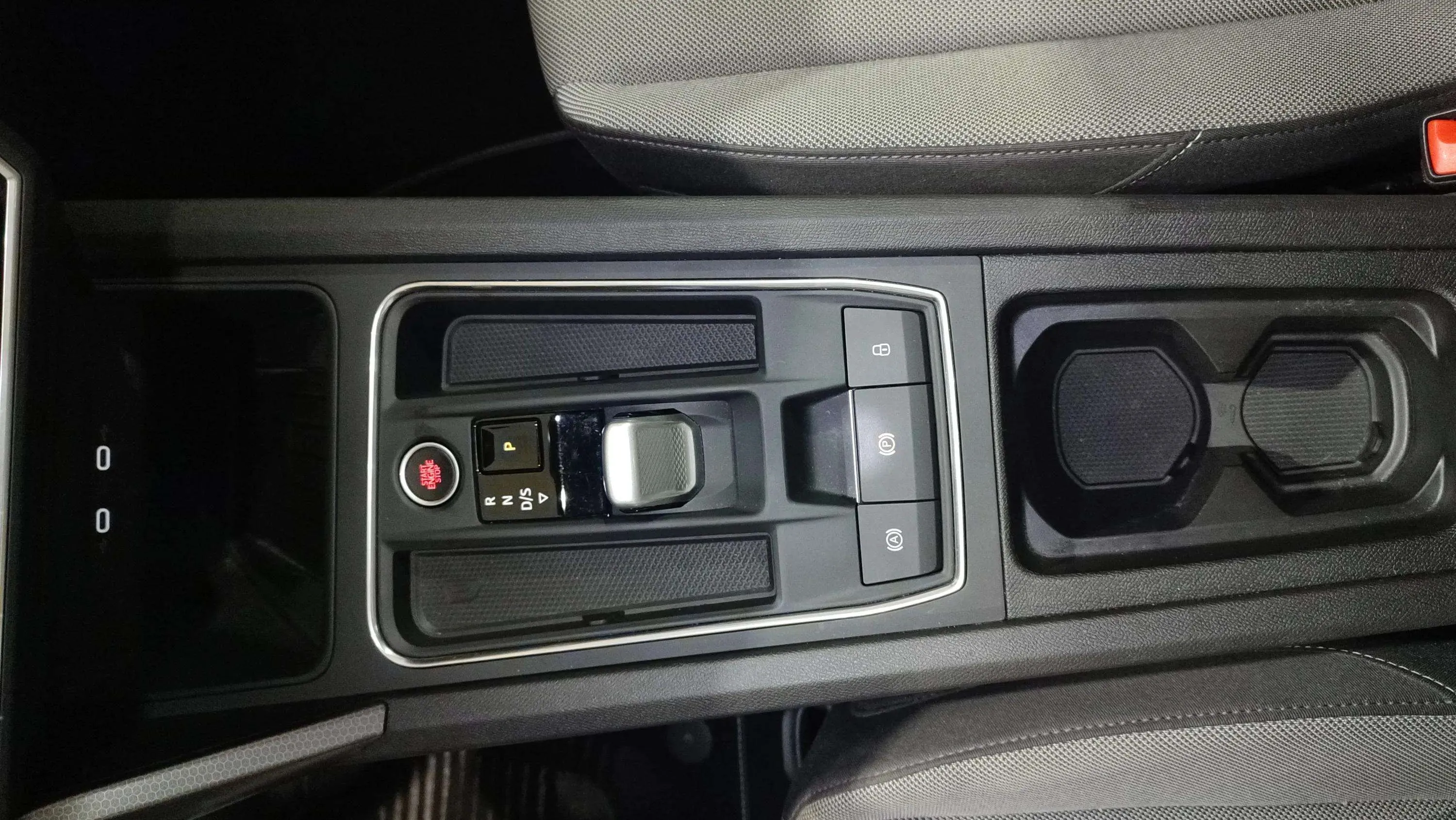 SEAT León 2.0 TDI DSG-7 Style Go - foto 19