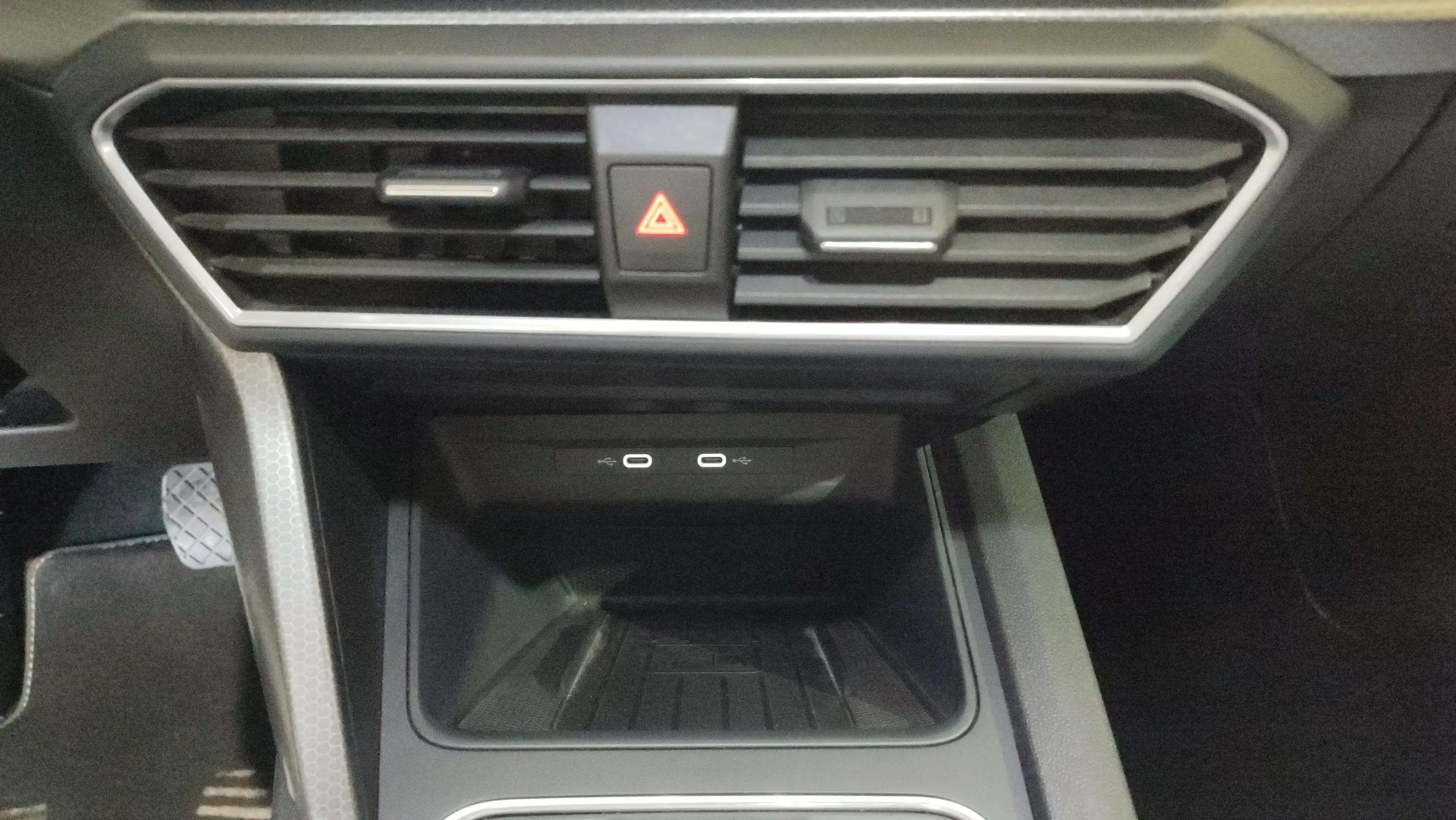SEAT León 2.0 TDI DSG-7 Style Go - foto 17
