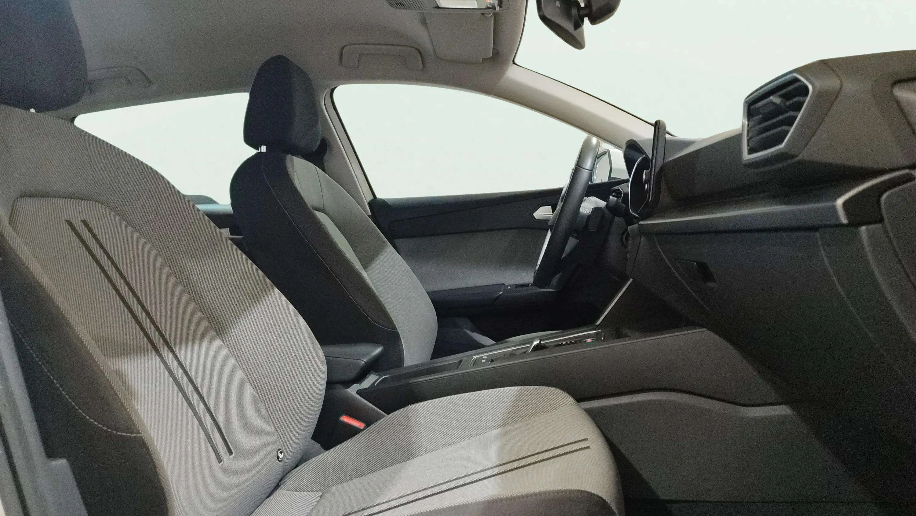 SEAT León 2.0 TDI DSG-7 Style Go - foto 23